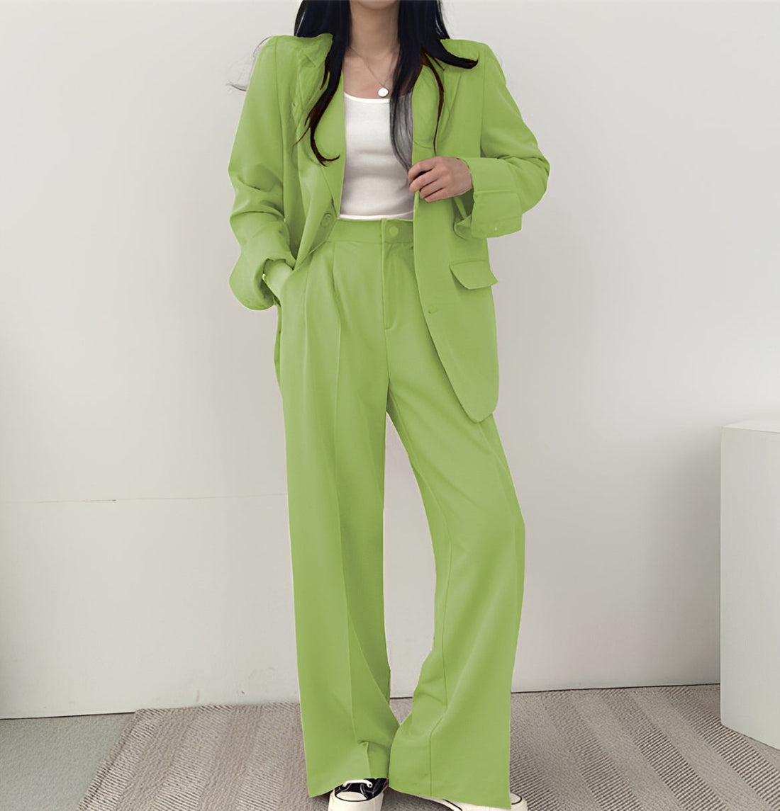 Camilla - Modern Everyday Suit