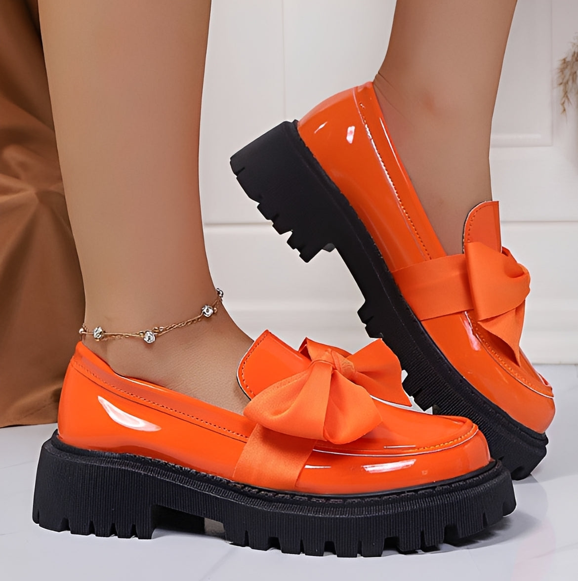 Yasir - Classic Loafers with Bow Detail