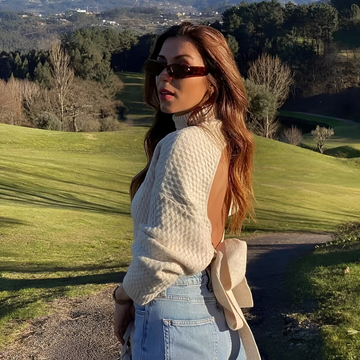 Adelyn - Fashionable Tie-Back Sweater