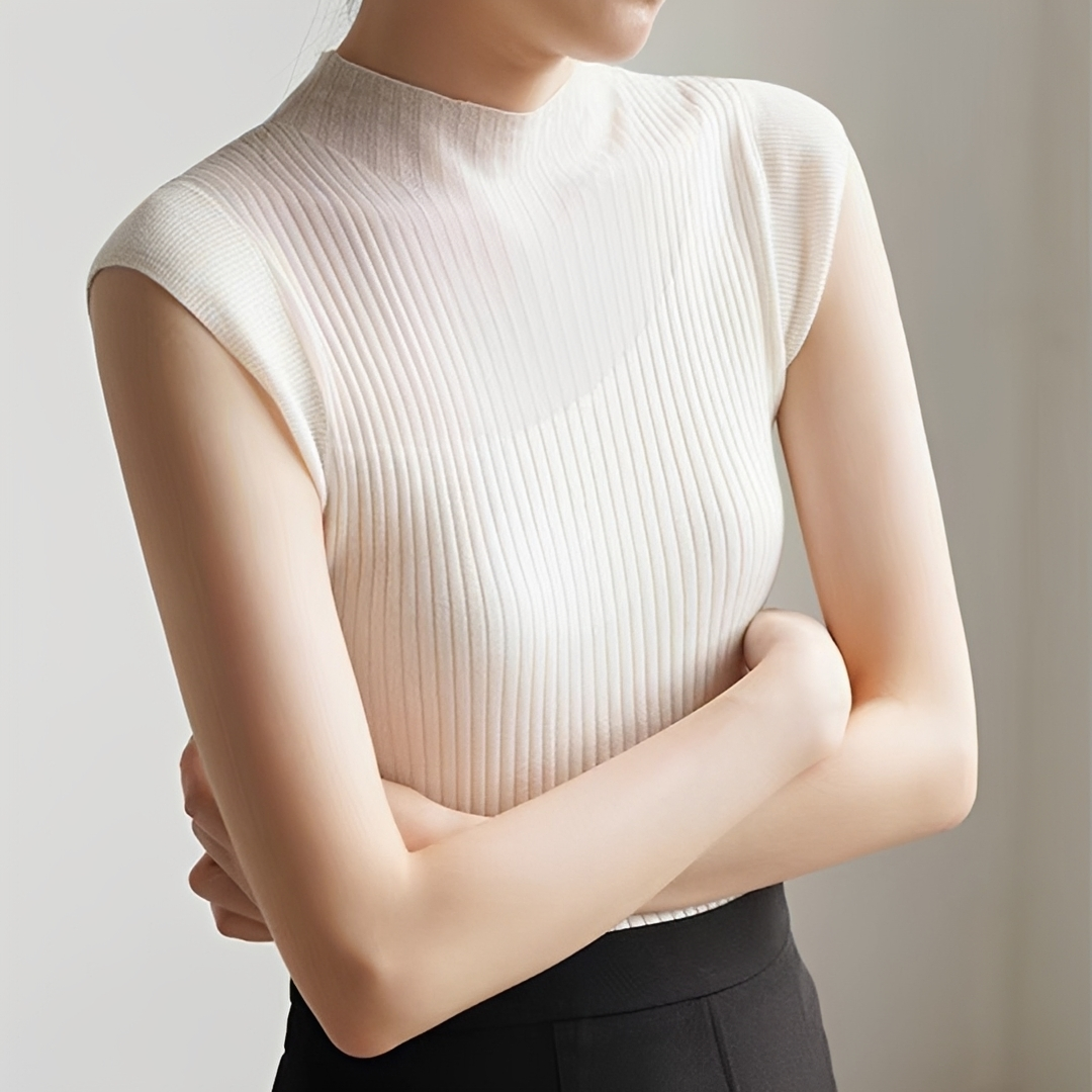 Kiara - Trendy Sleeveless Top