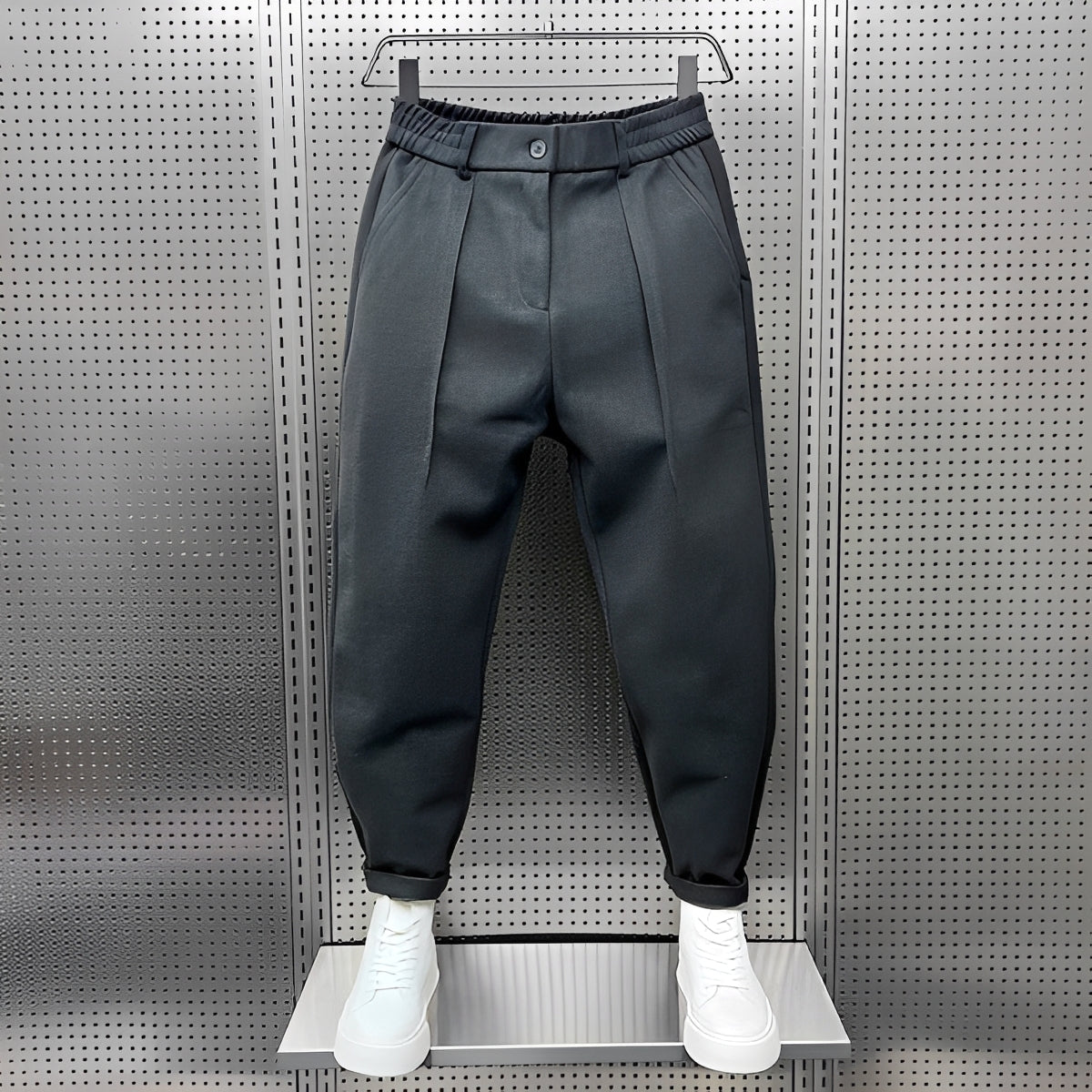 Mikael - Casual Everyday Fit Pants