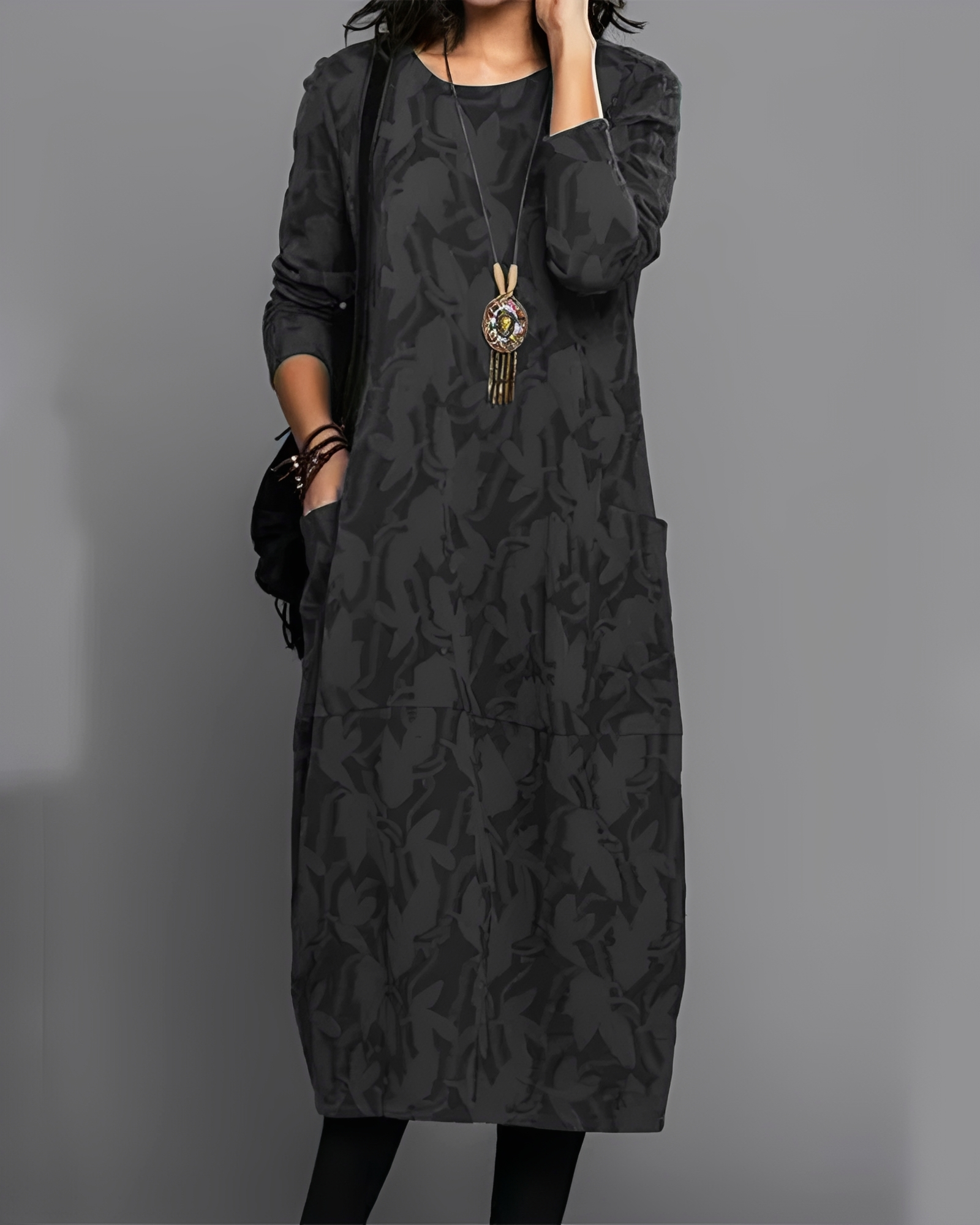 Brittany - Chic Mid-Length Dress
