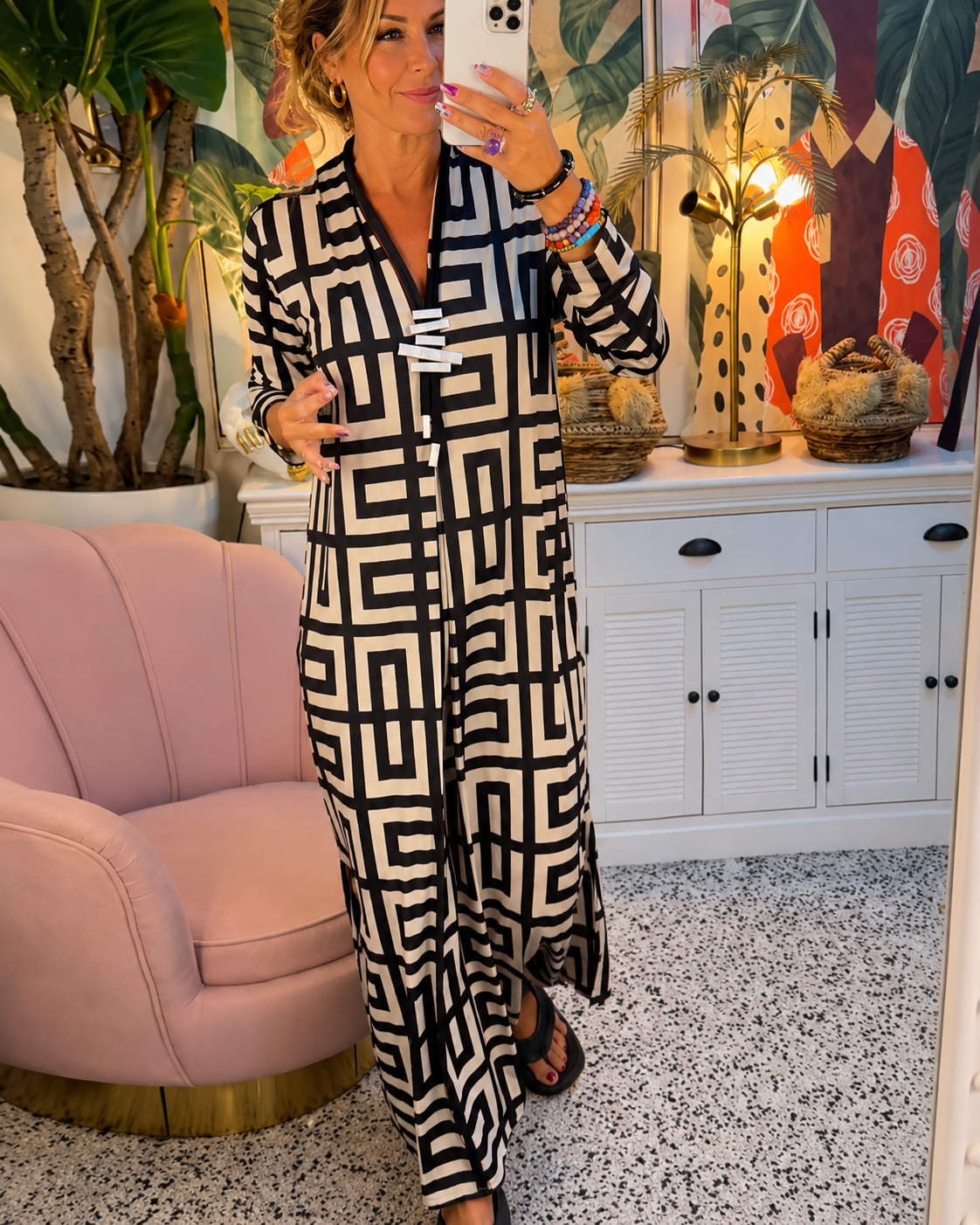 Estelle - Fashionable V-Neck Dress