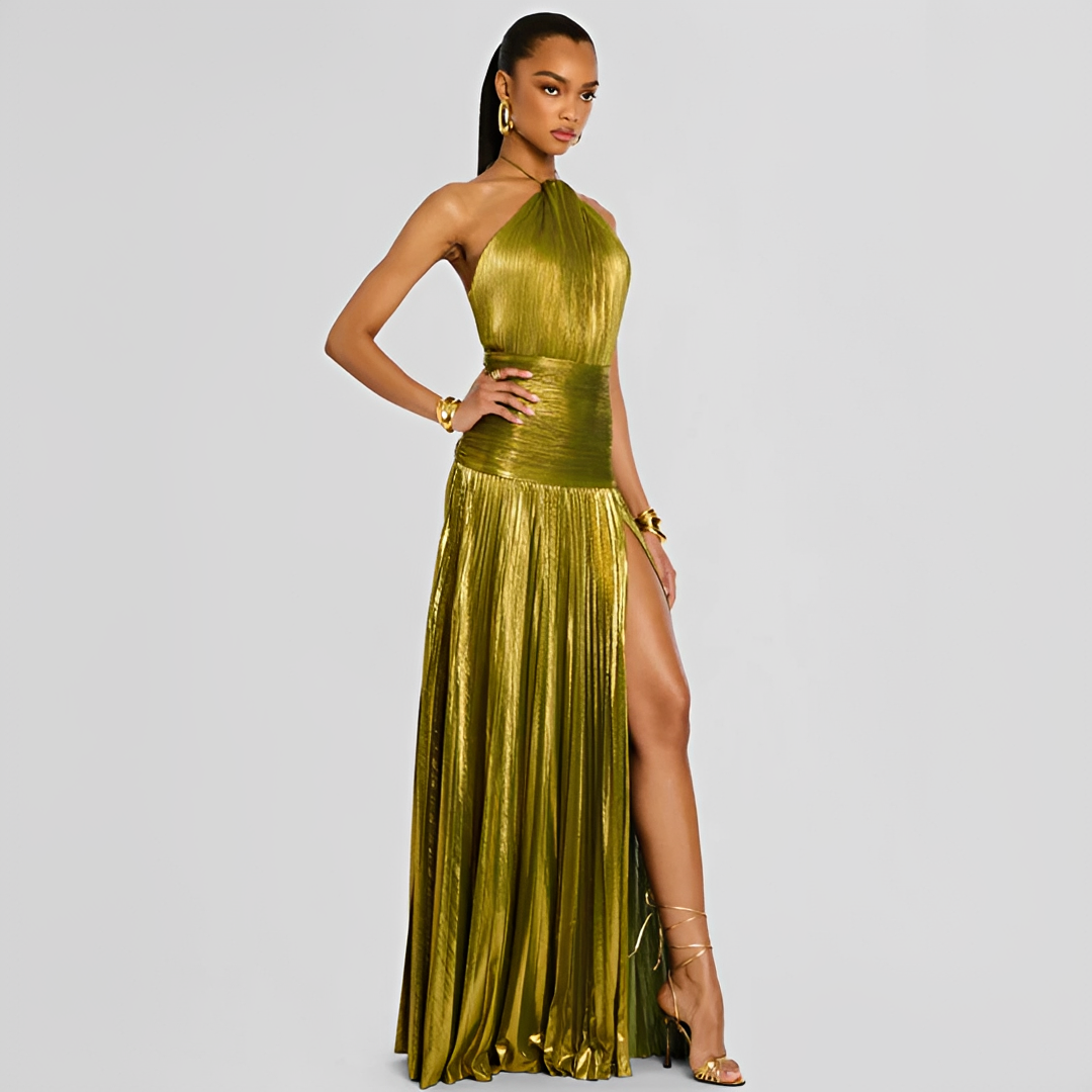 Naira - Elegant Dress with Pleats and Slit