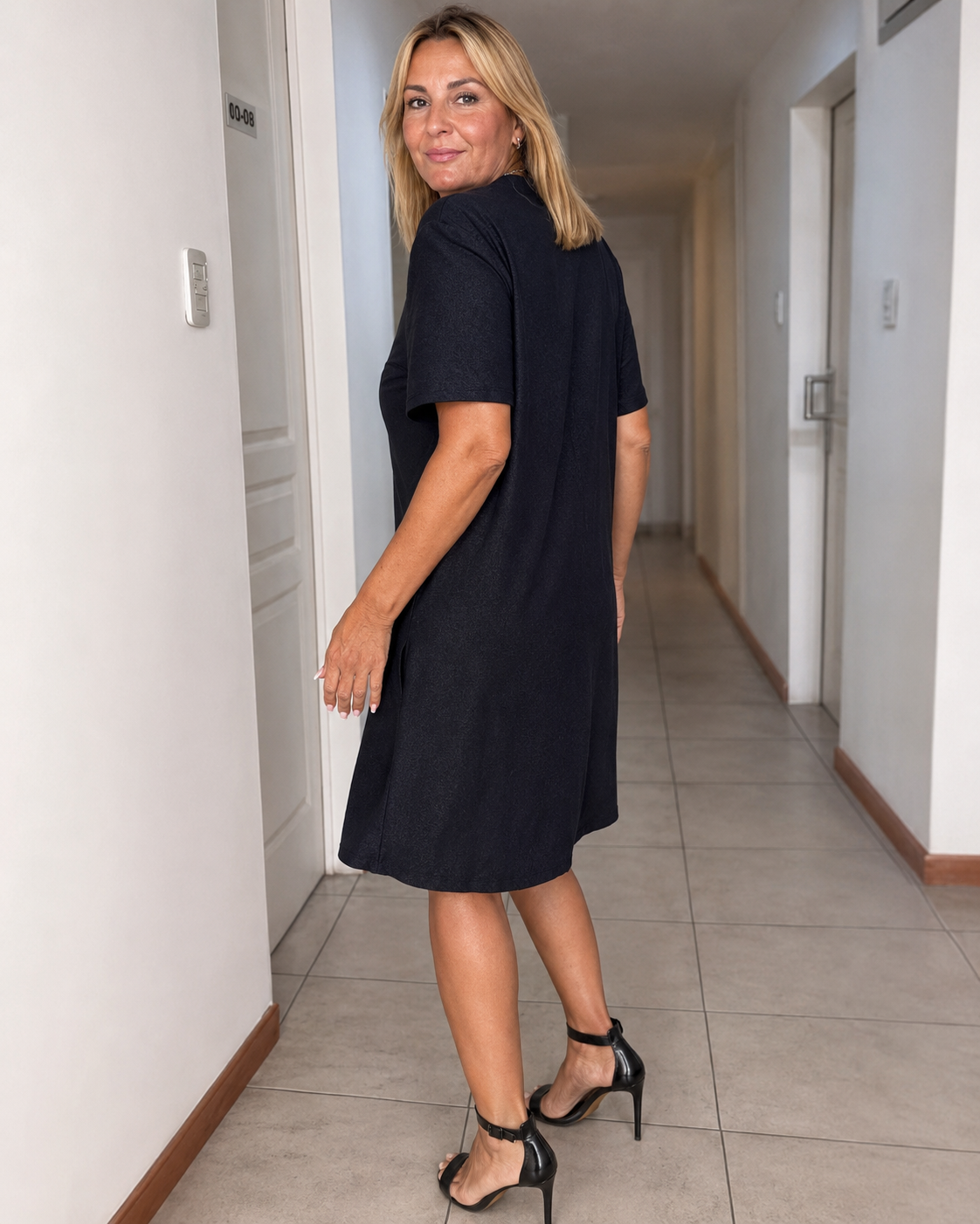Marcelle - Chic Midi Dress