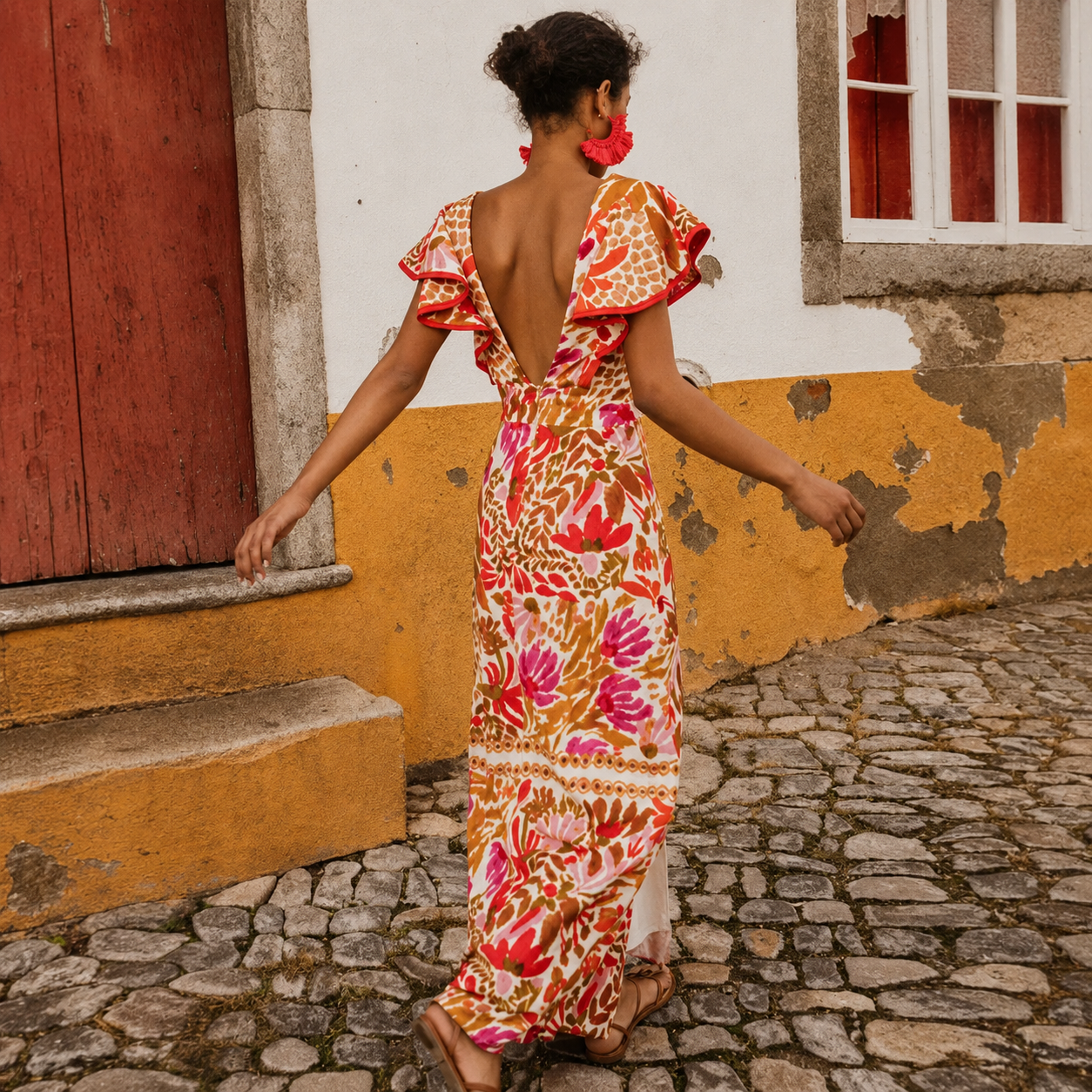 Rhian - Elegant Backless Tailored Dress