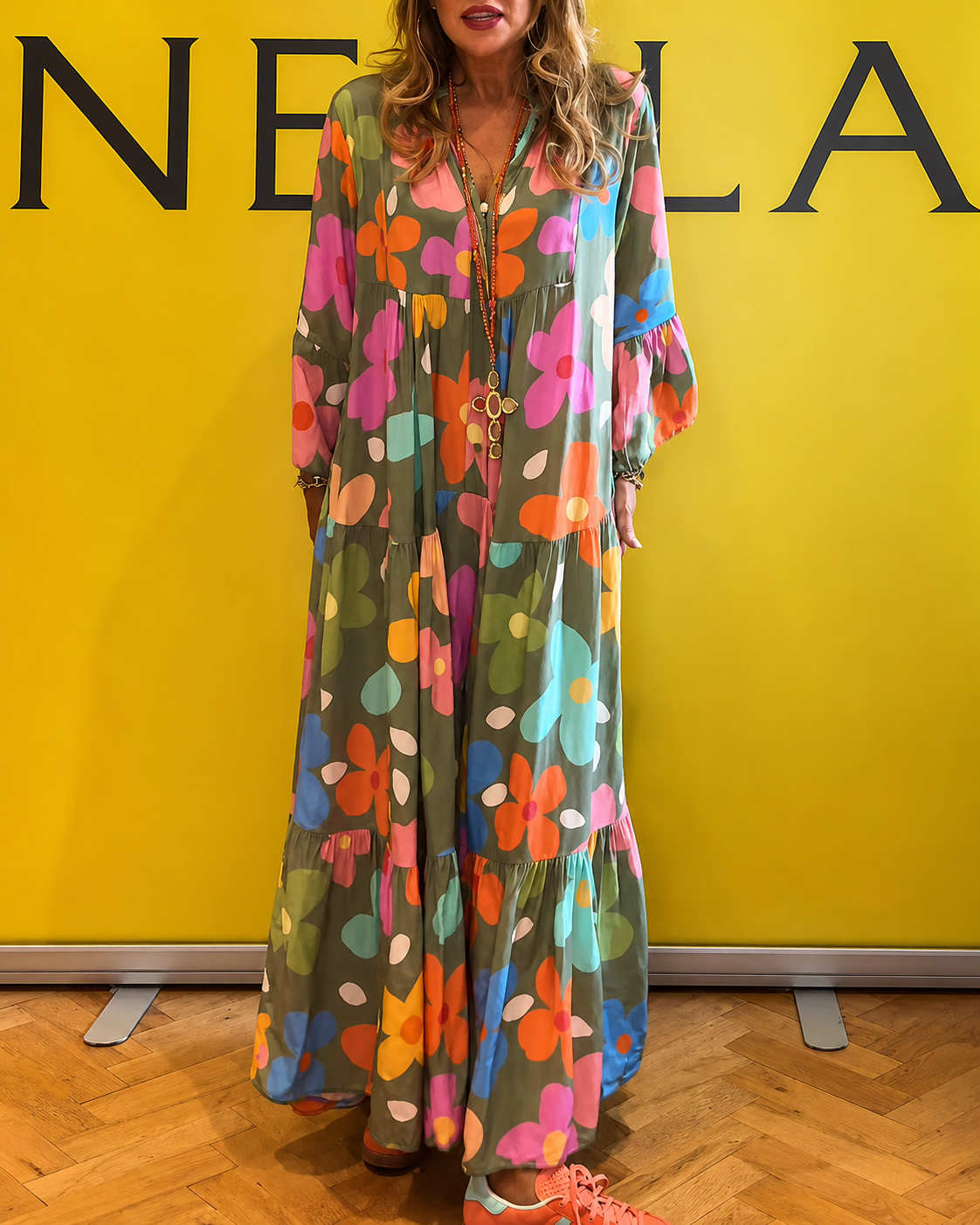 Zaviana - Stylish Flowing Dress