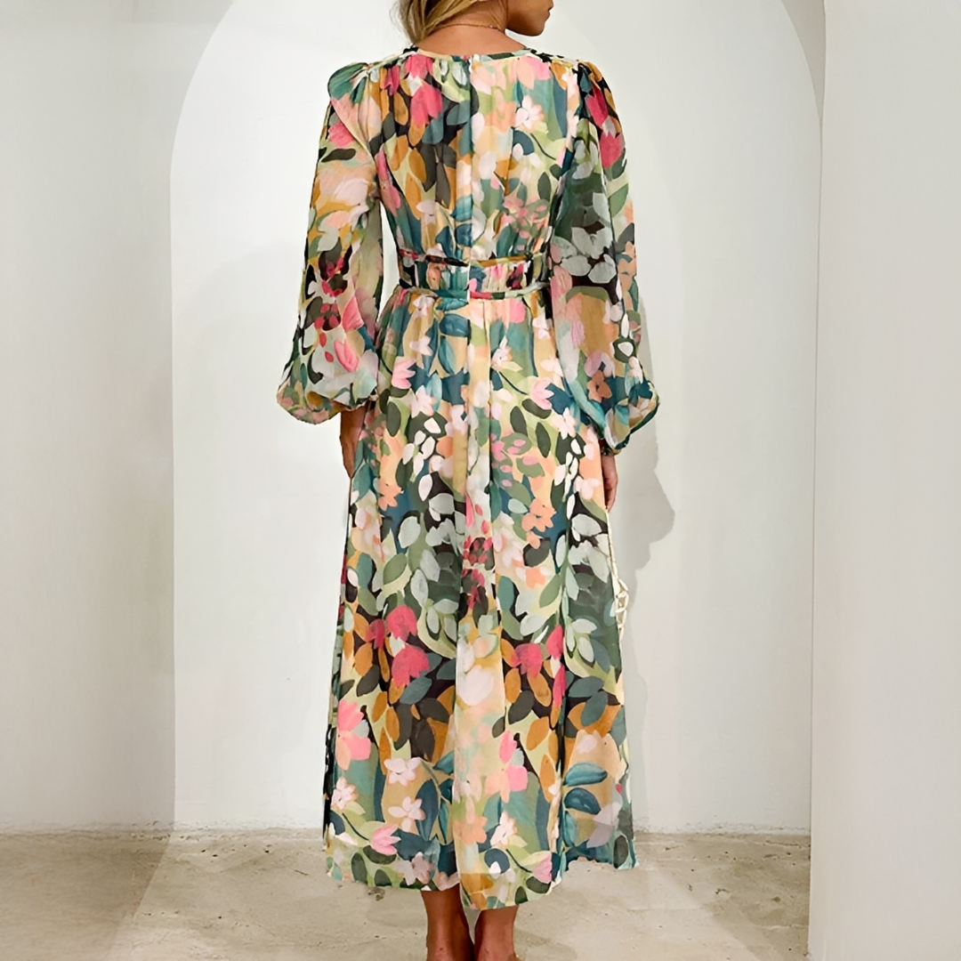 Kiara - Elegant Flowing Dress with Long Sleeves