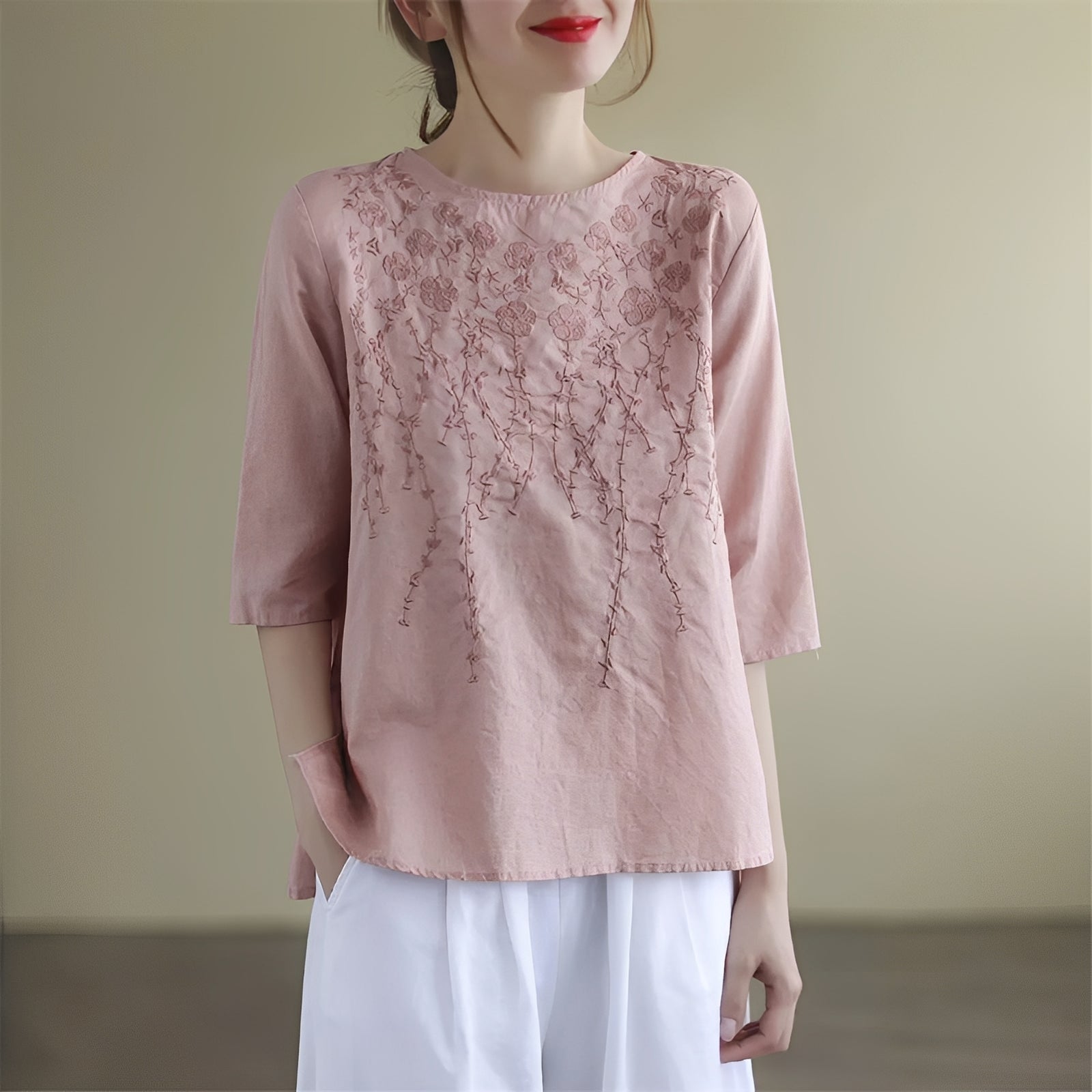 Amelia - Stylish embroidered short-sleeve women's blouses