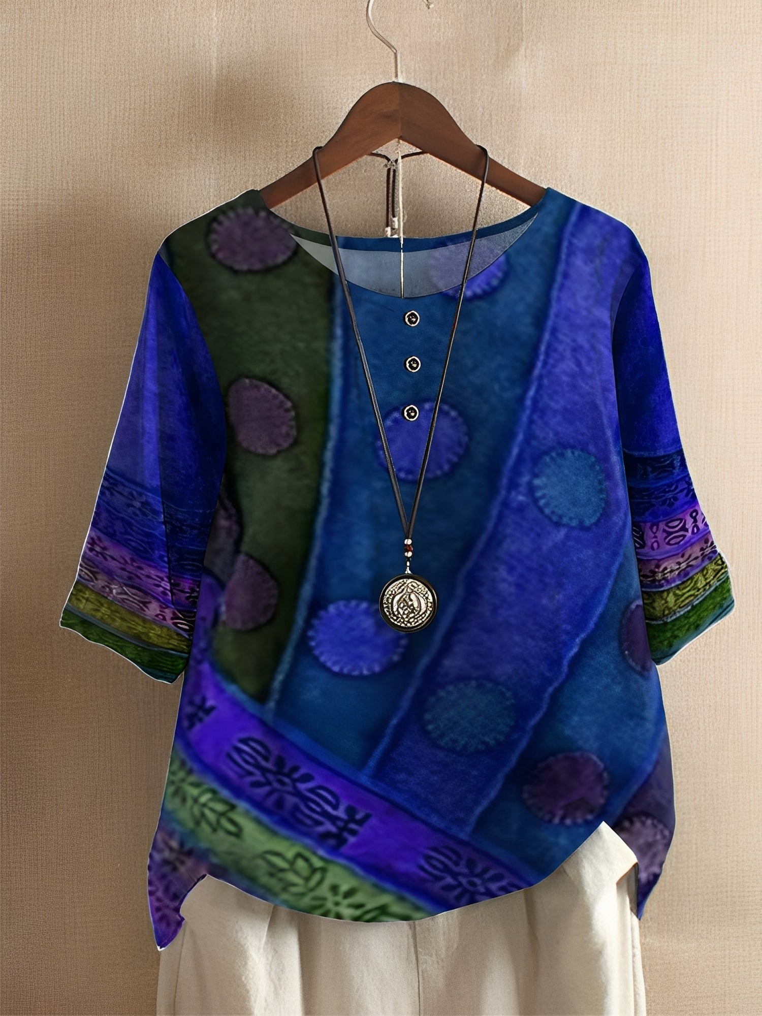 Hennie - Women's relaxed-fit shirt with print