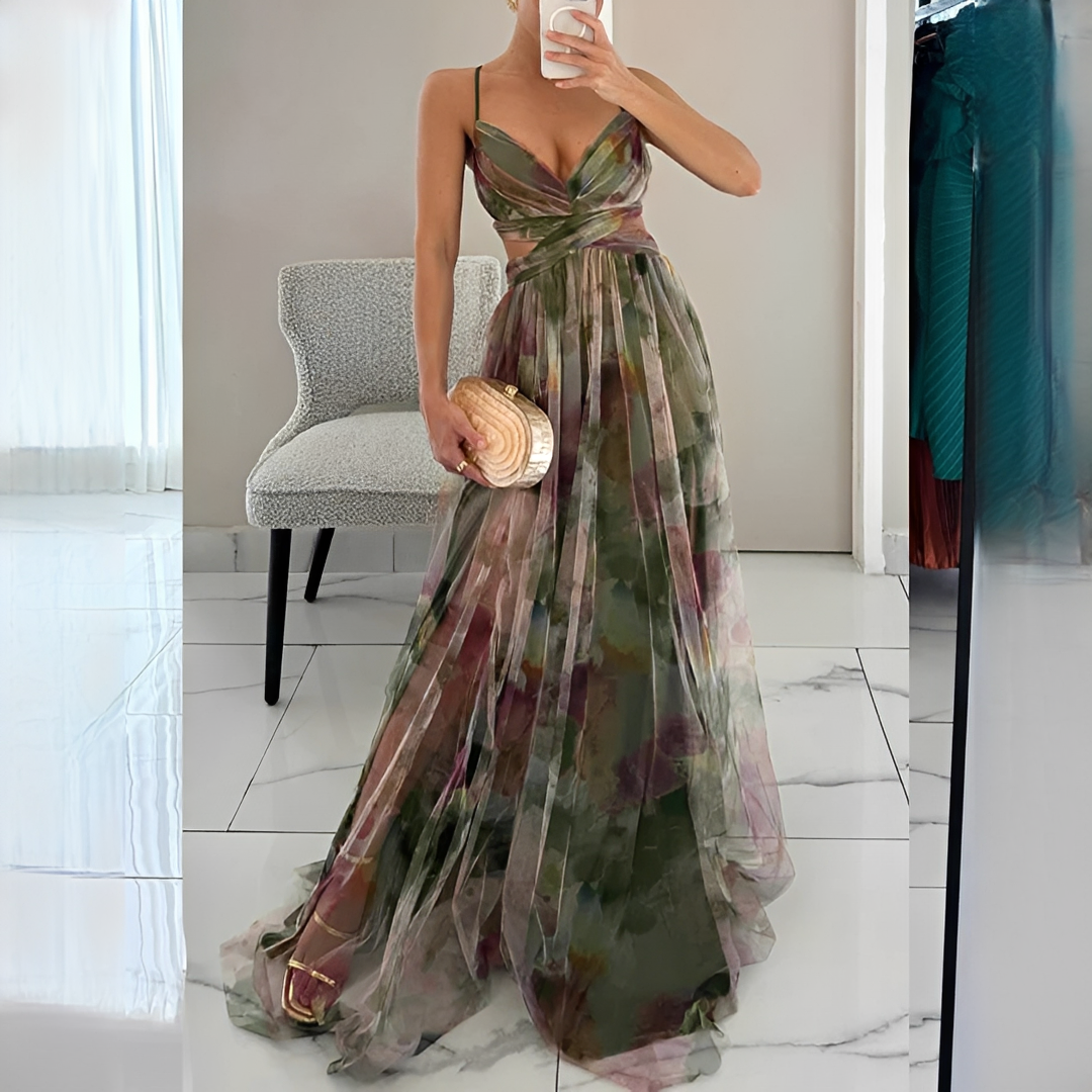 Lucinda - Elegant and Flowing Maxi Dress