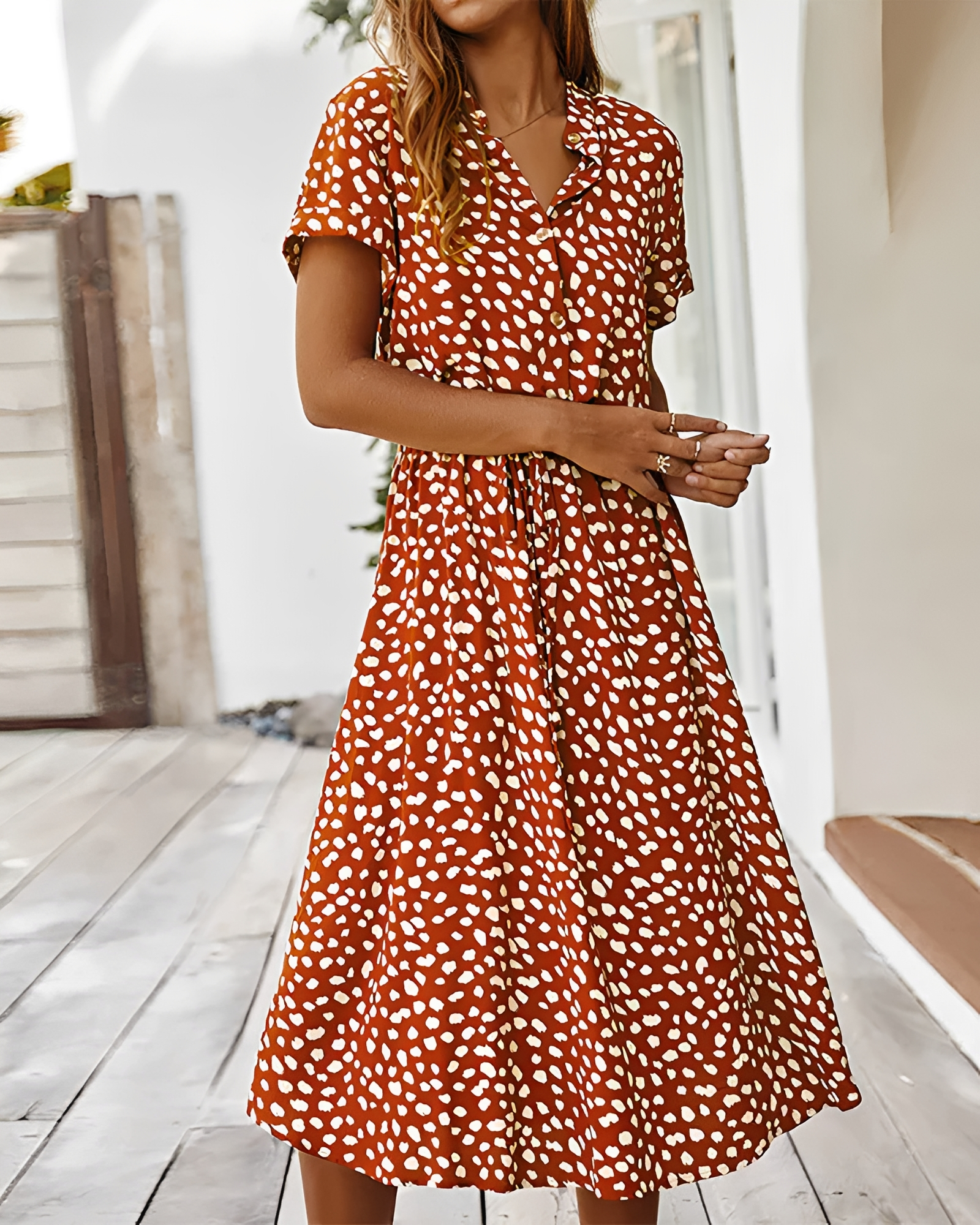 Shannon - Elegant V-Neck Dress Ending at the Knee