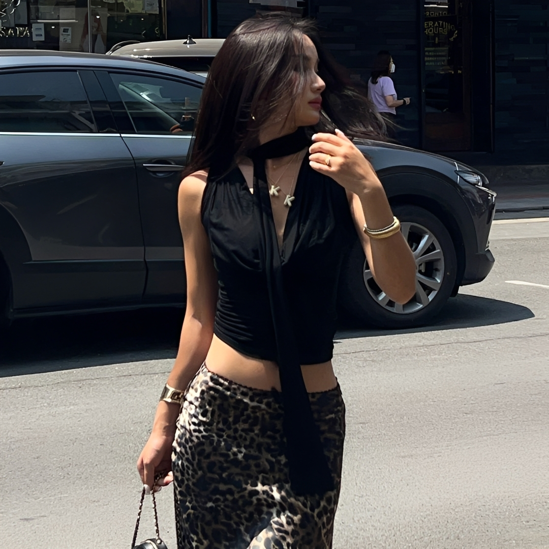 Yvette - Slim Fit Sleeveless Top