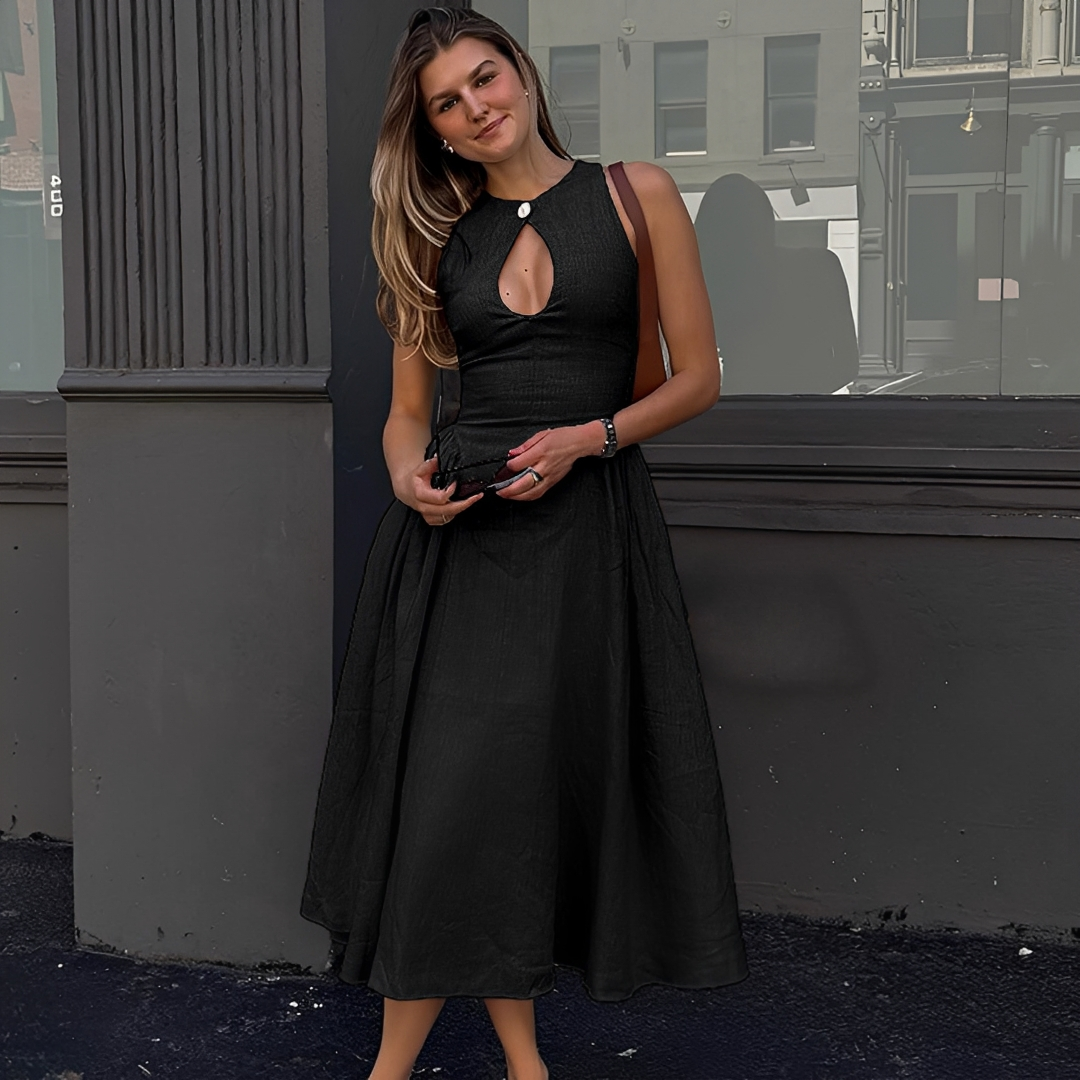 Chelou - Pleated Maxi Dress