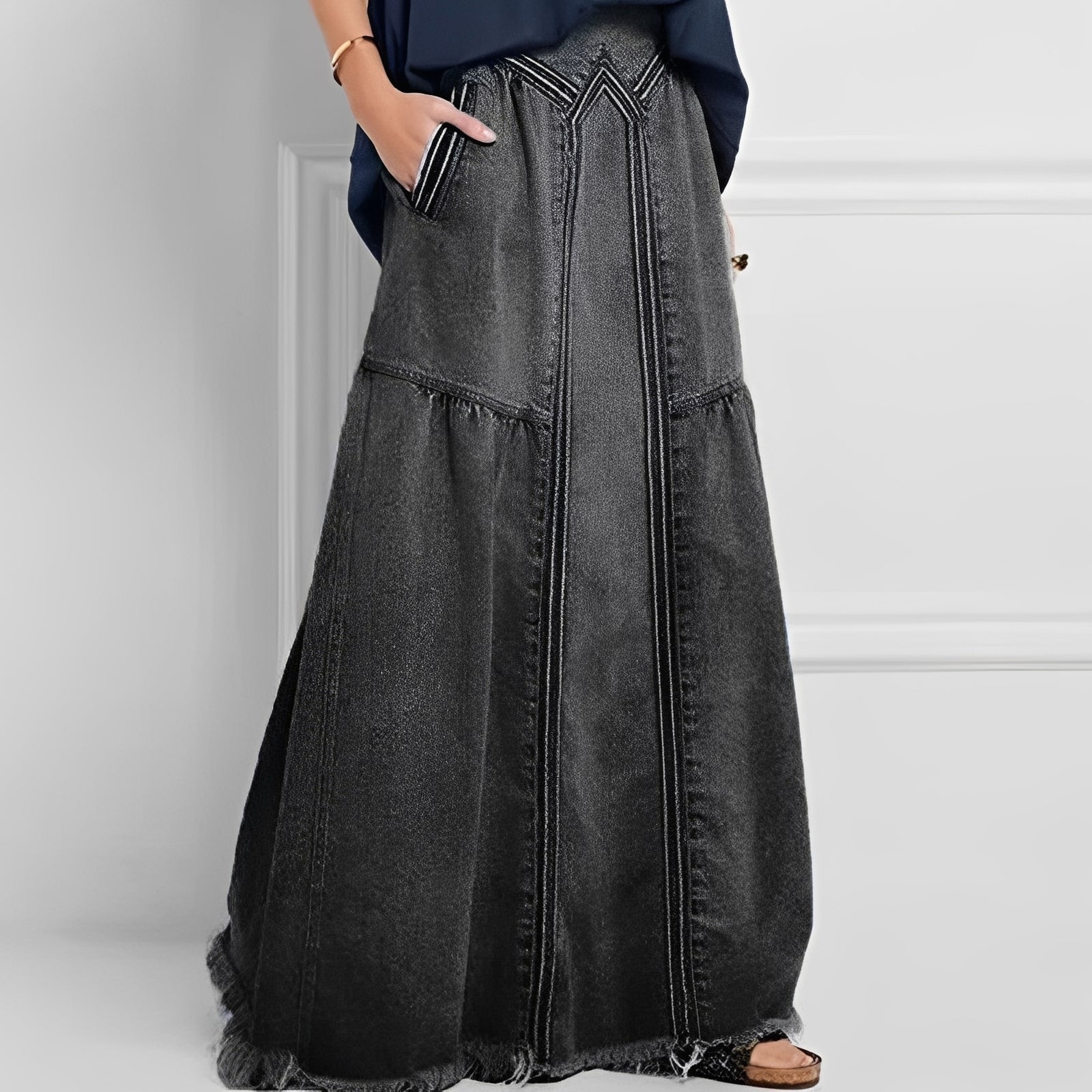 Nella - Stylish denim skirt with pocket for women