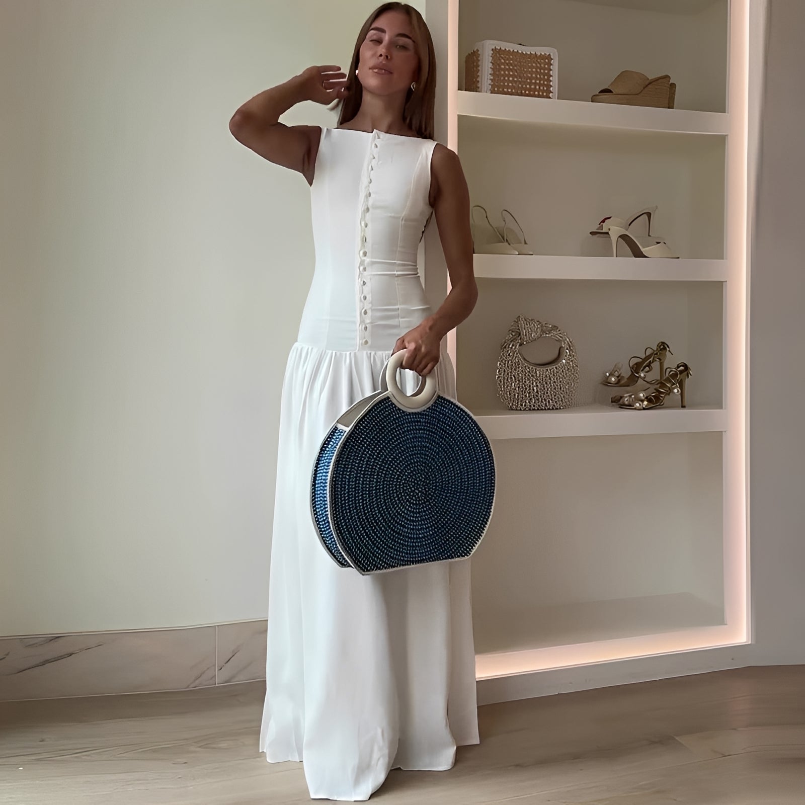 Marianne - Elegant Flowing Maxi Dress