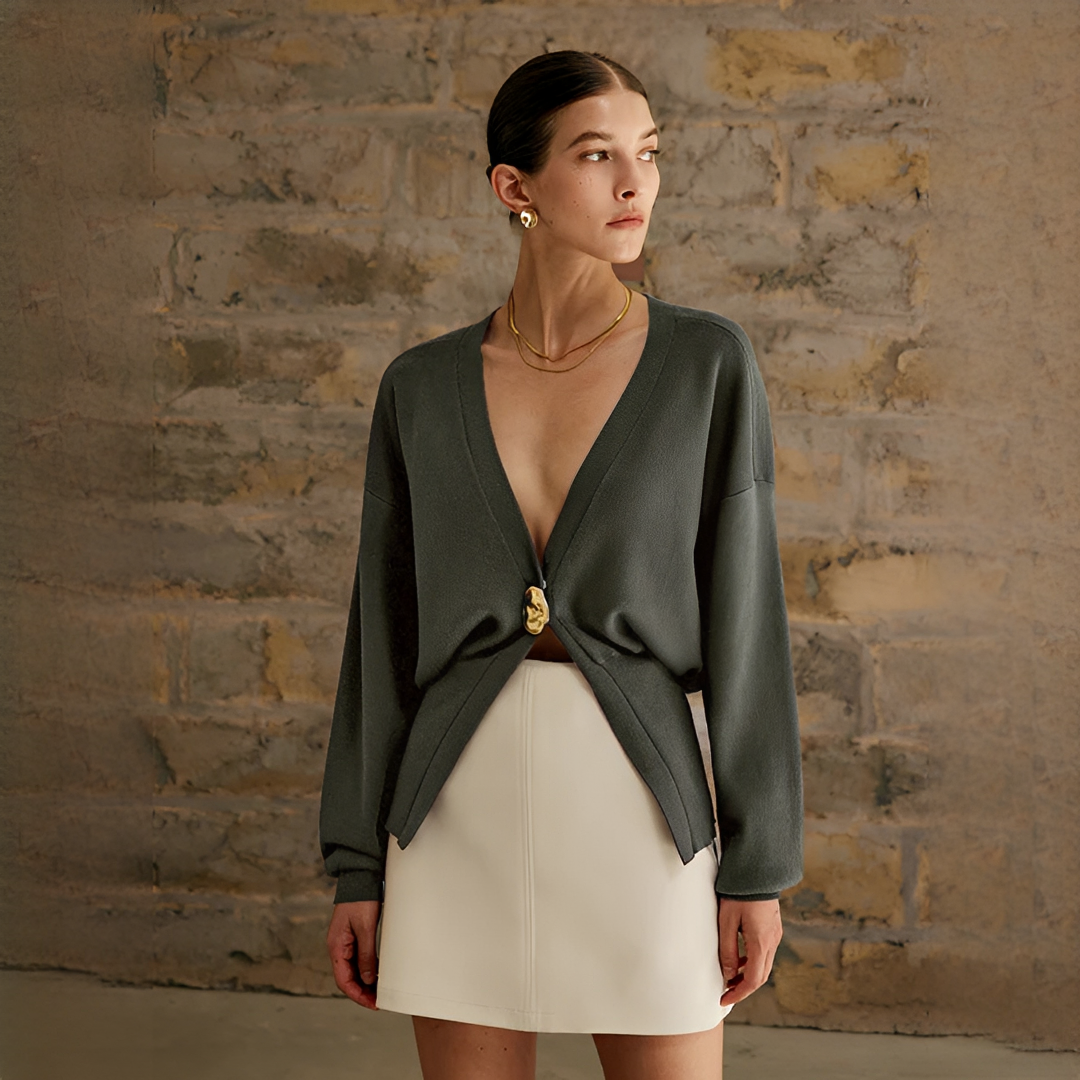 Lowela - Cozy and chic cardigan