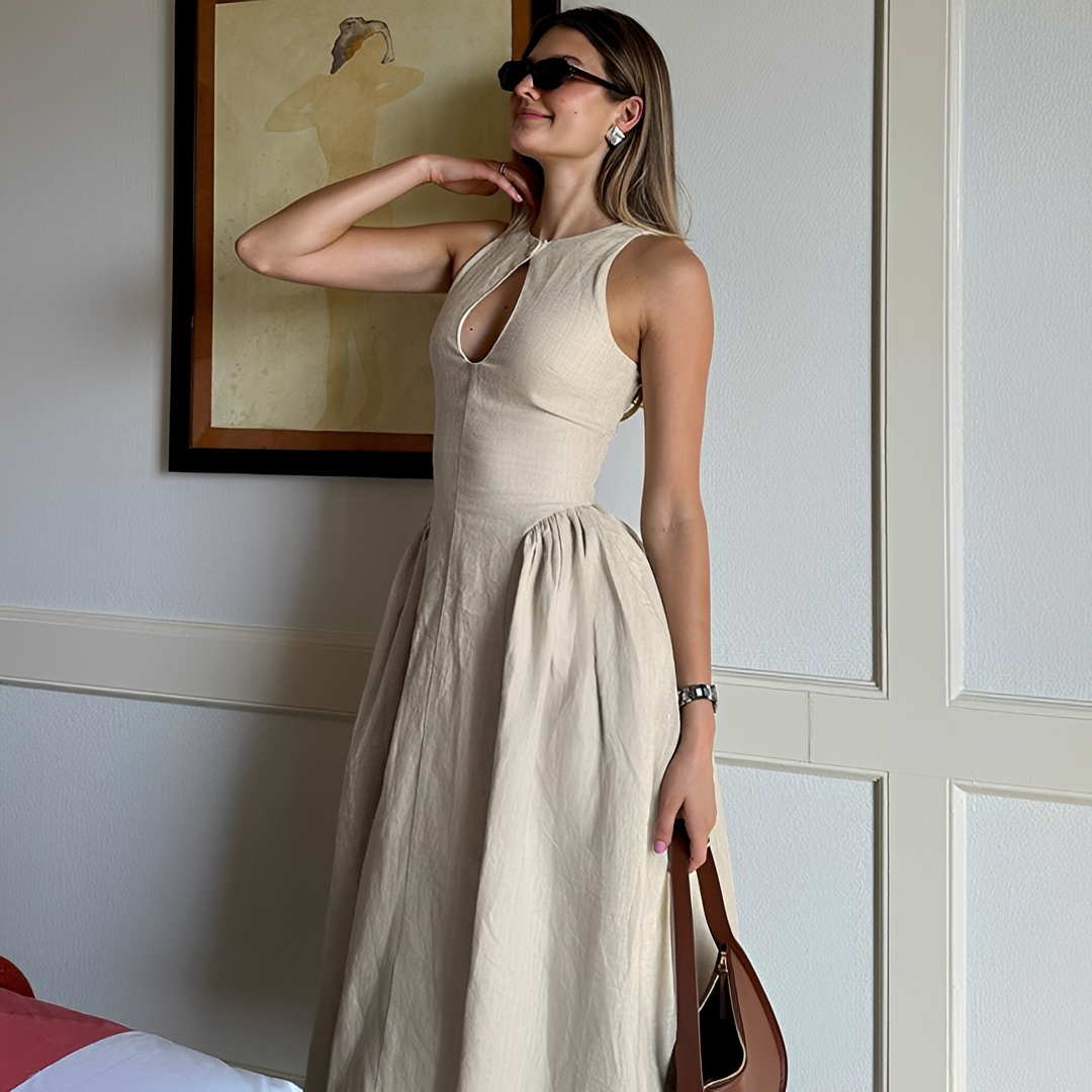 Chelou - Pleated Maxi Dress