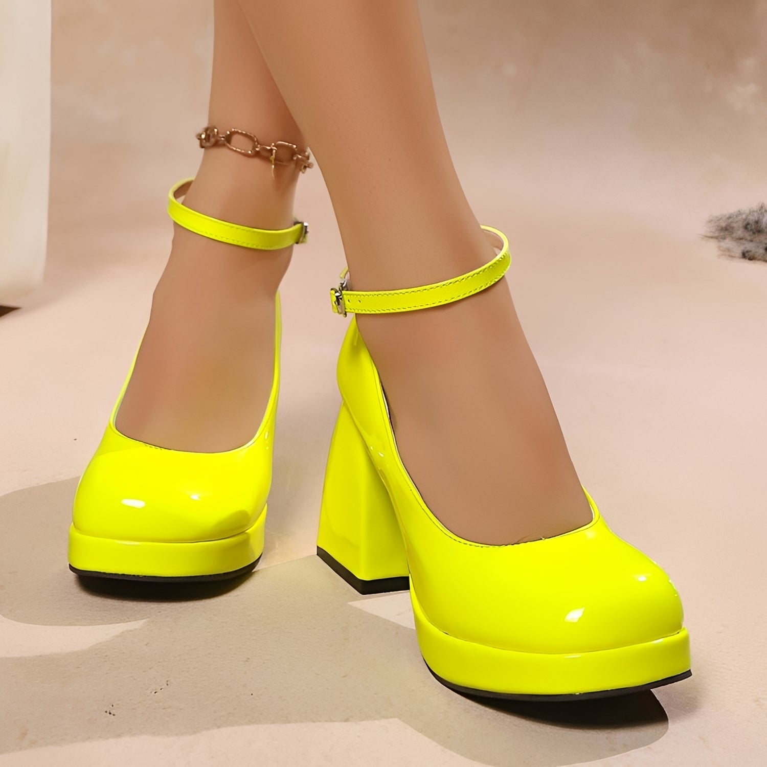 Fatima - Trendy High-Thick Heels