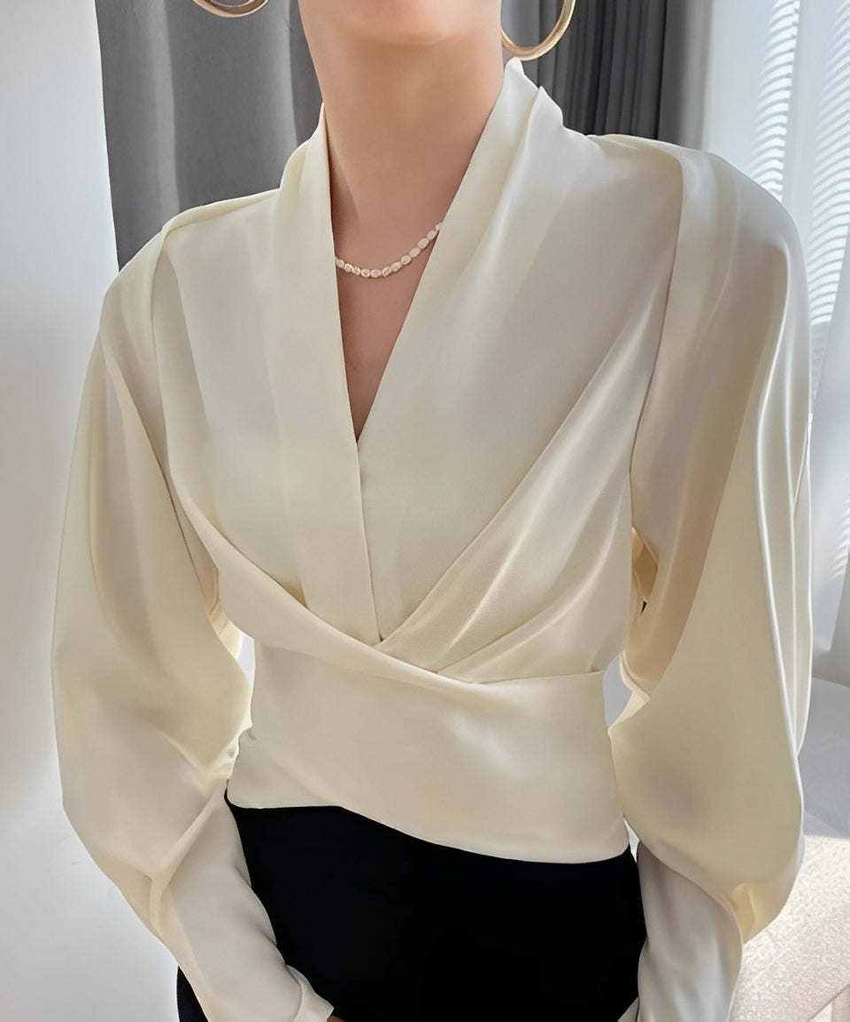 Isabel - Trendy V-neck Blouse