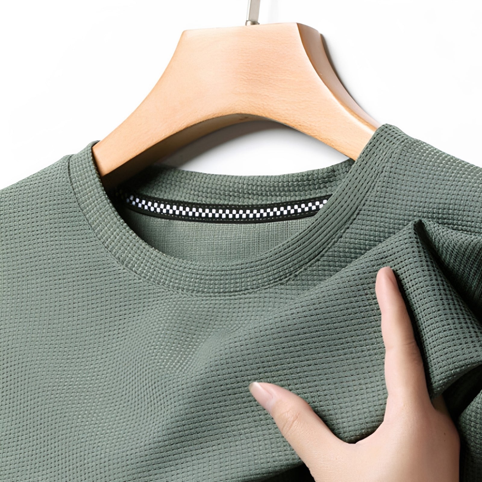 Jed - Casual Textured T-Shirt
