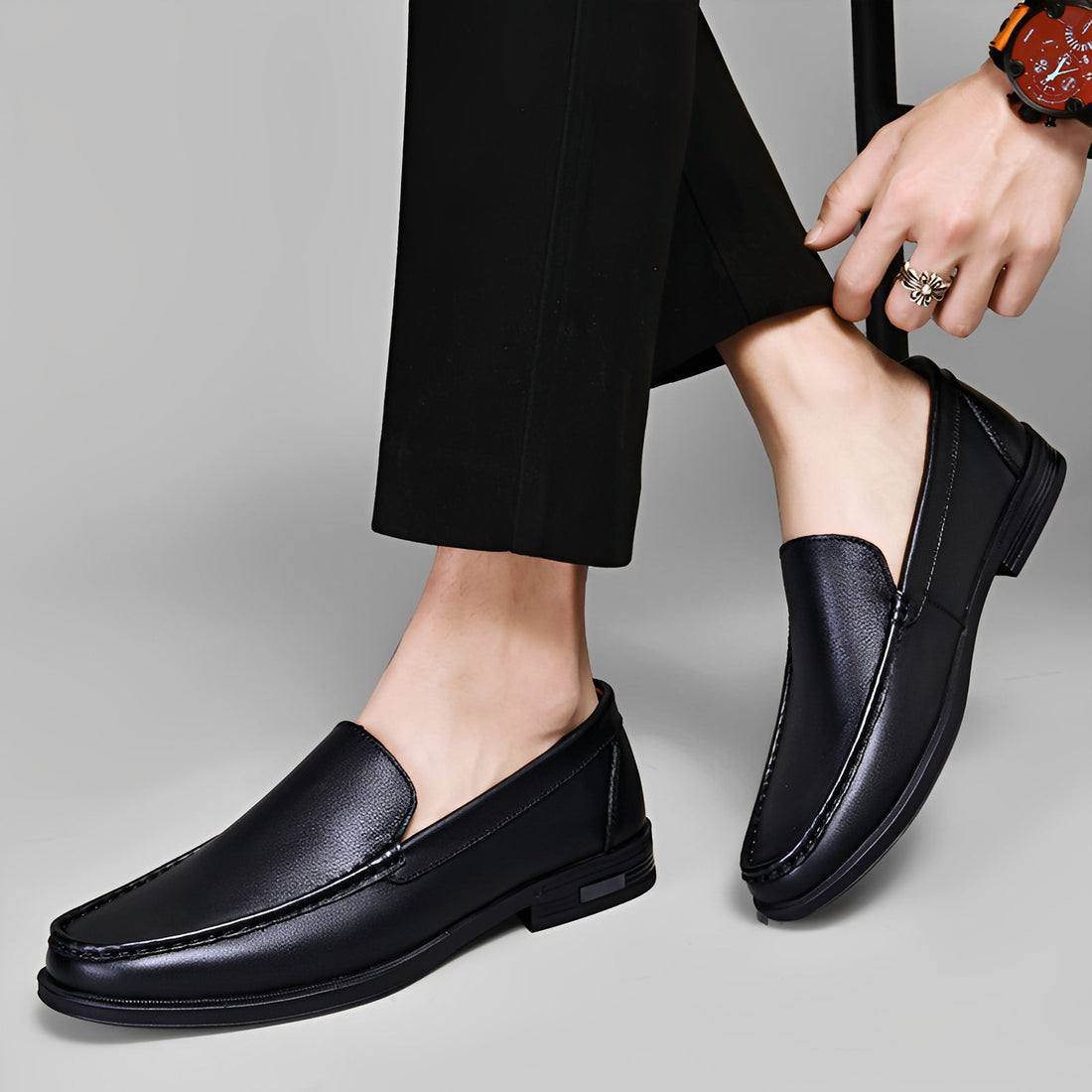 Walters - Adaptable Loafers for Both Casual and Formal Occasions