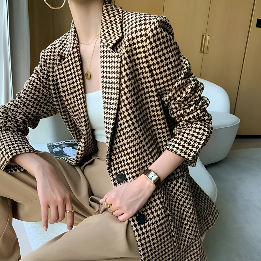 Julianna - Stylish Blazer