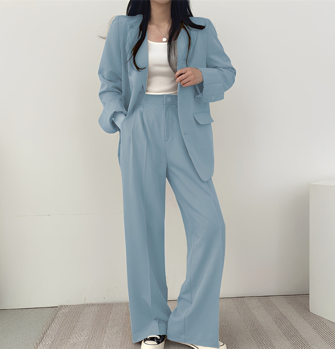 Camilla - Modern Everyday Suit