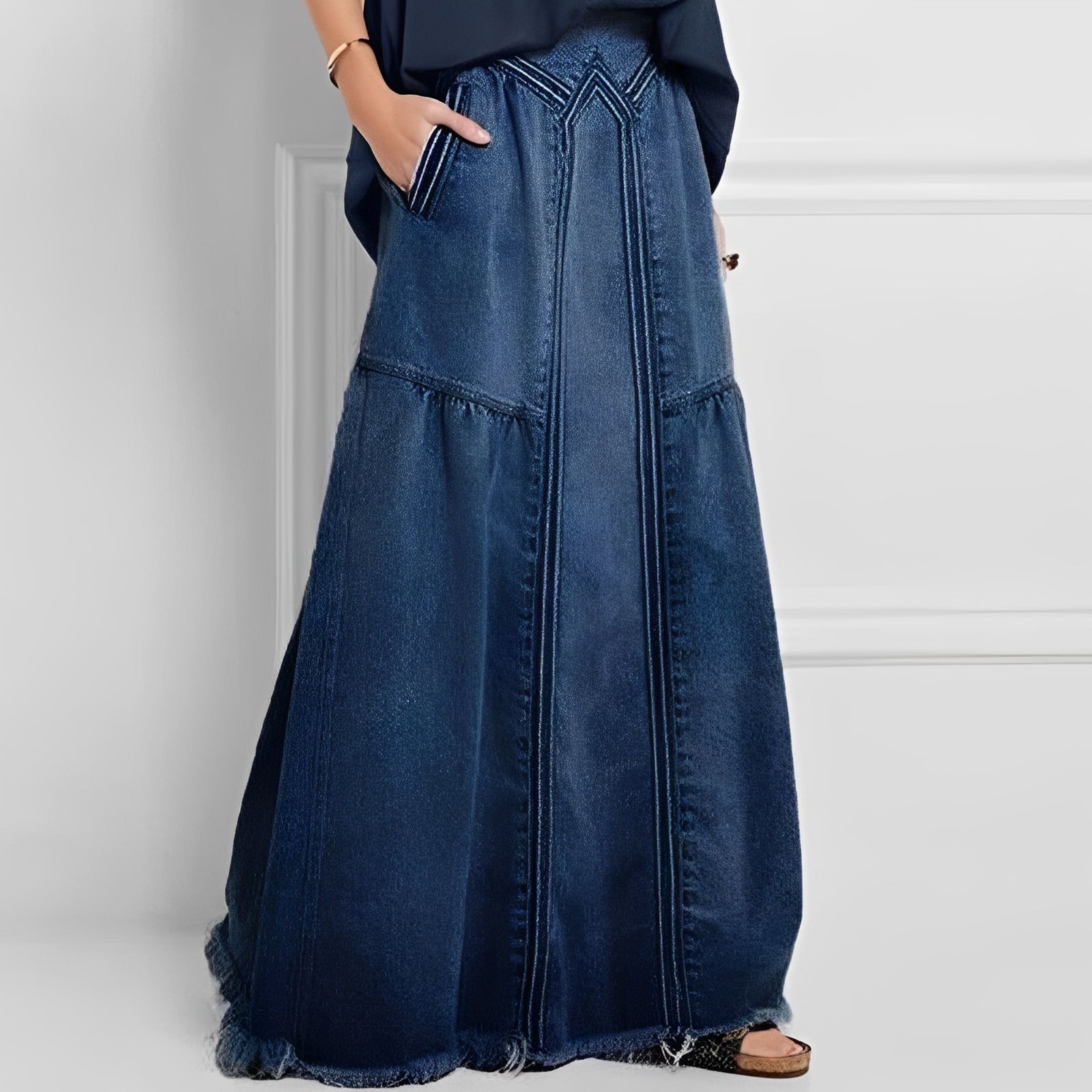 Nella - Stylish denim skirt with pocket for women