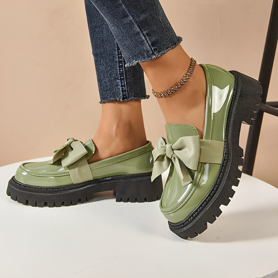 Yasir - Classic Loafers with Bow Detail