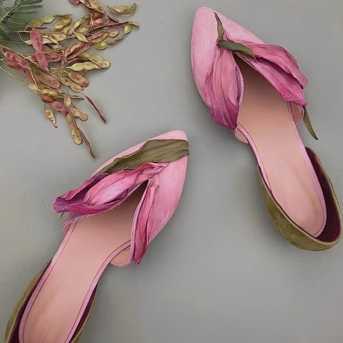 Jennifer - Stylish flat women's shoes with floral pattern
