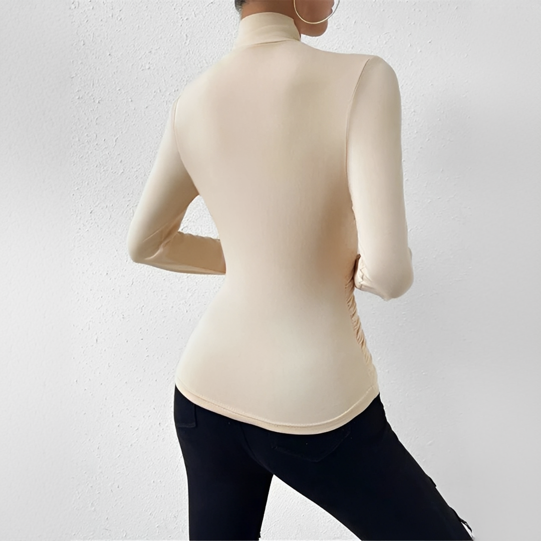 Jelaica - Trendy and chic T-shirt