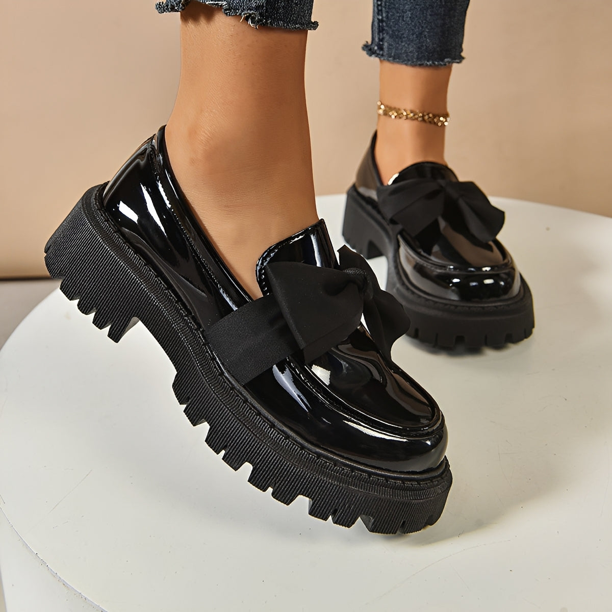 Yasir - Classic Loafers with Bow Detail