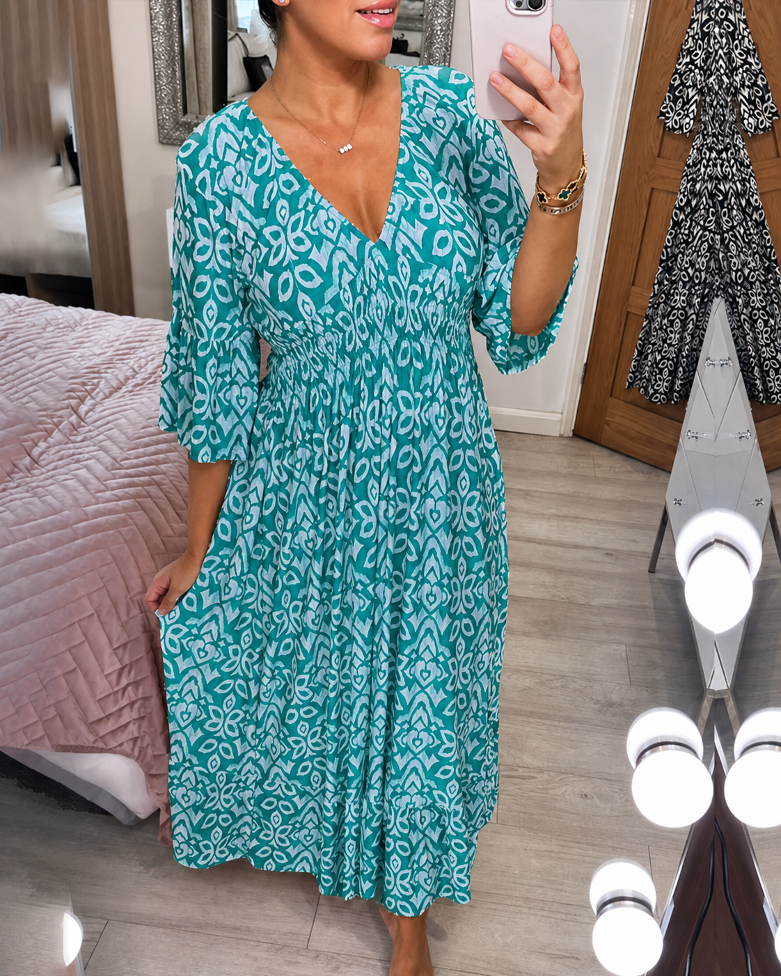 Yvonne - Stylish Dress with Ruffles