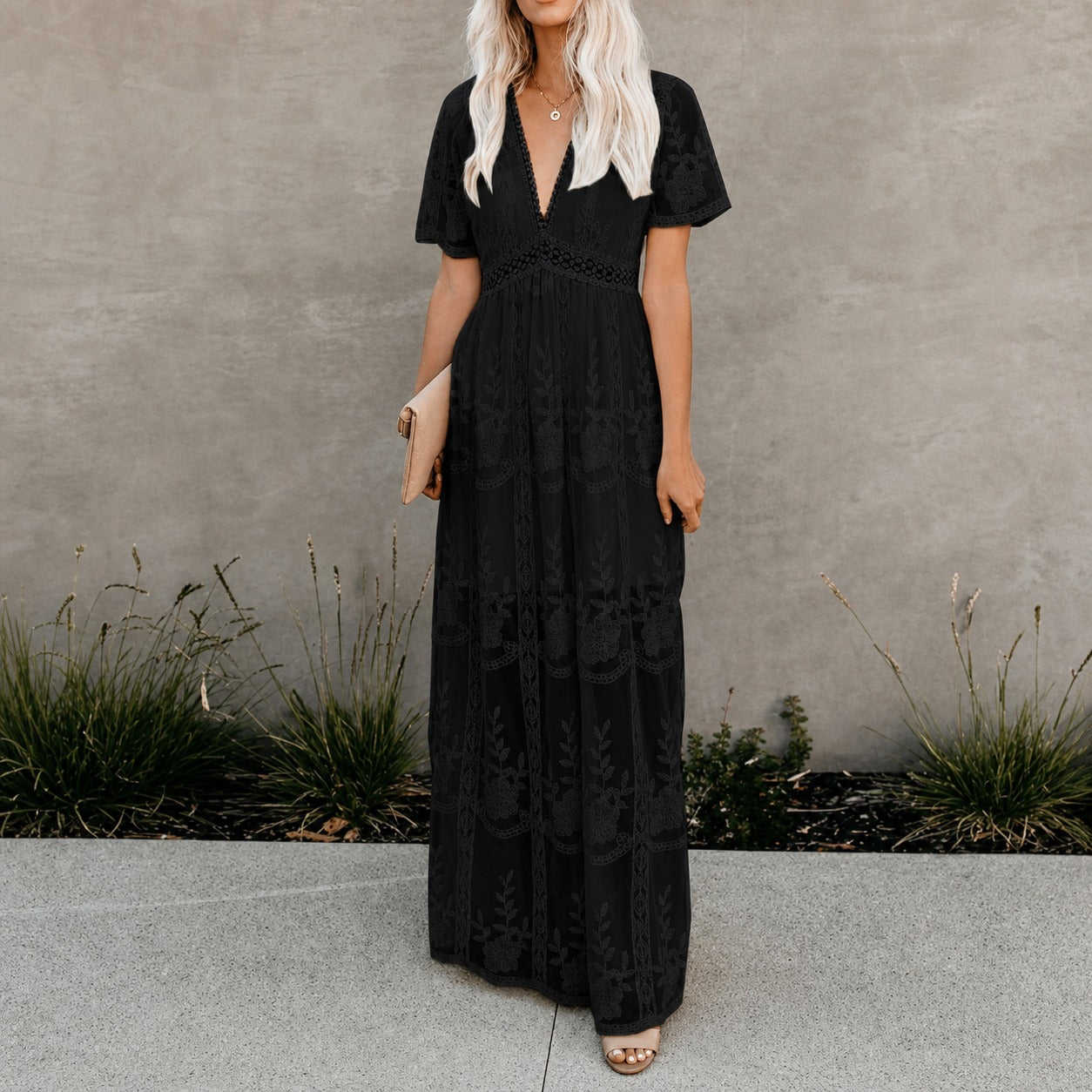 Alison - Stylish Flowing Maxi Dress