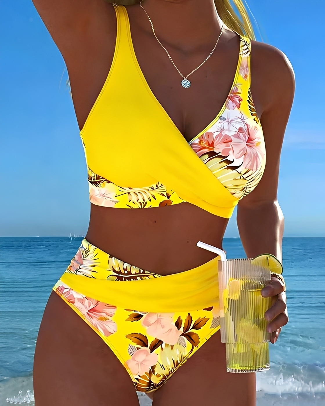 Eleri - Stylish Floral Swimsuit