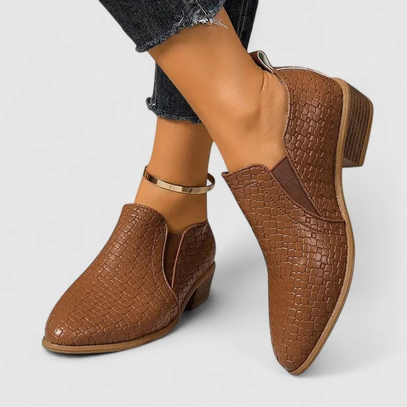 Ellie - Pointed-Toe Distinctive Loafers