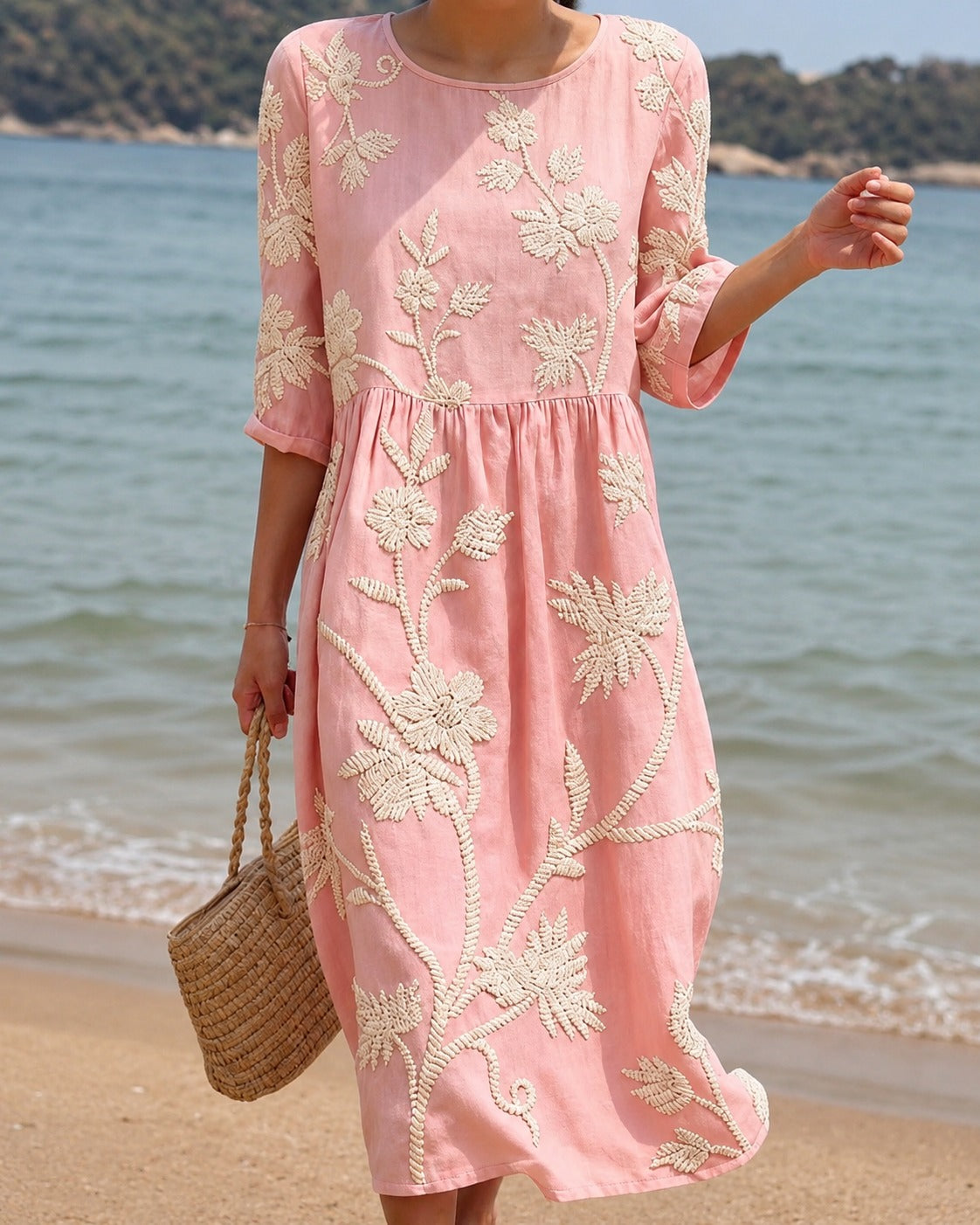 Teresa - Trendy Embroidered Midi Dress