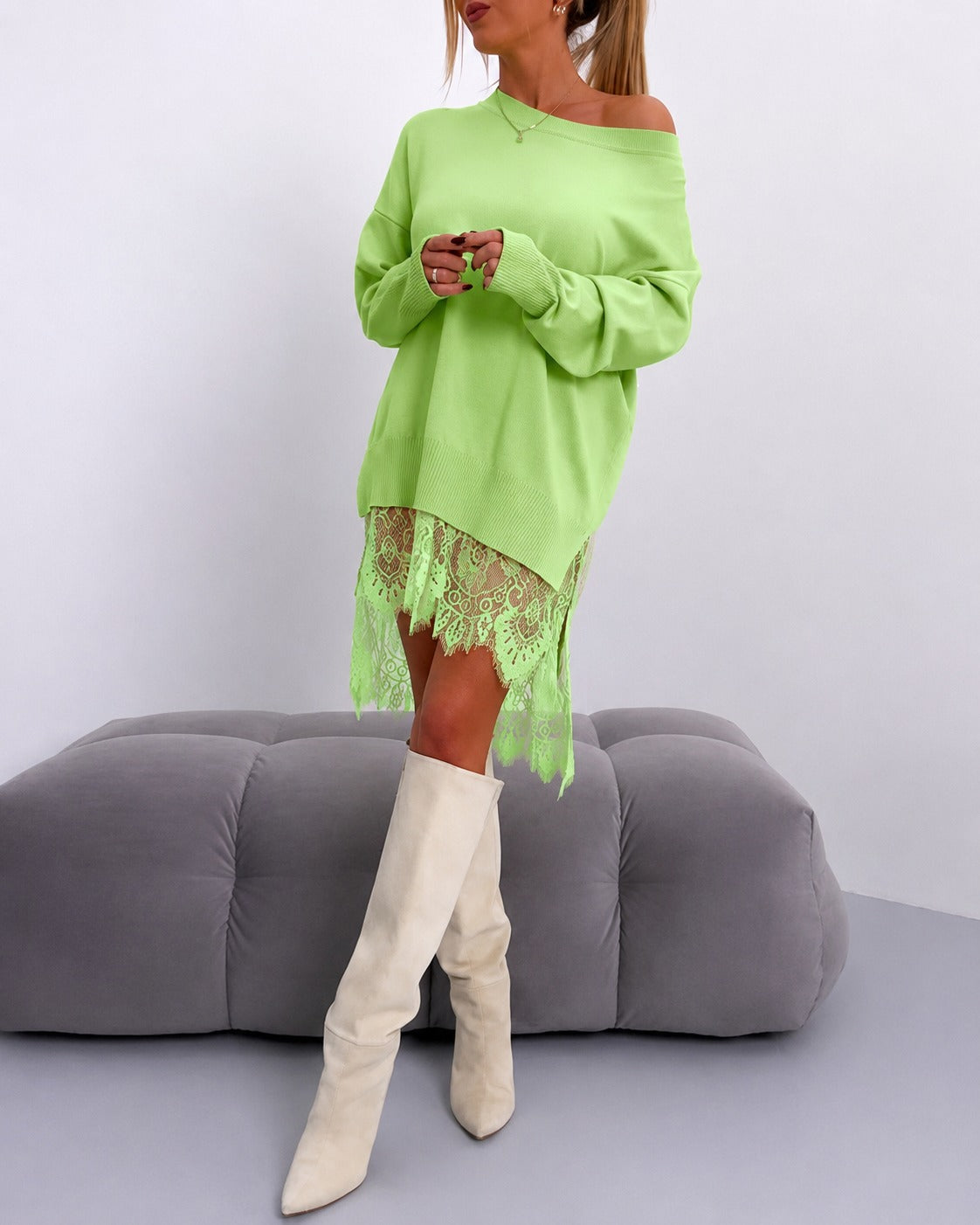 Eleanor - Trendy Off-Shoulder Dress