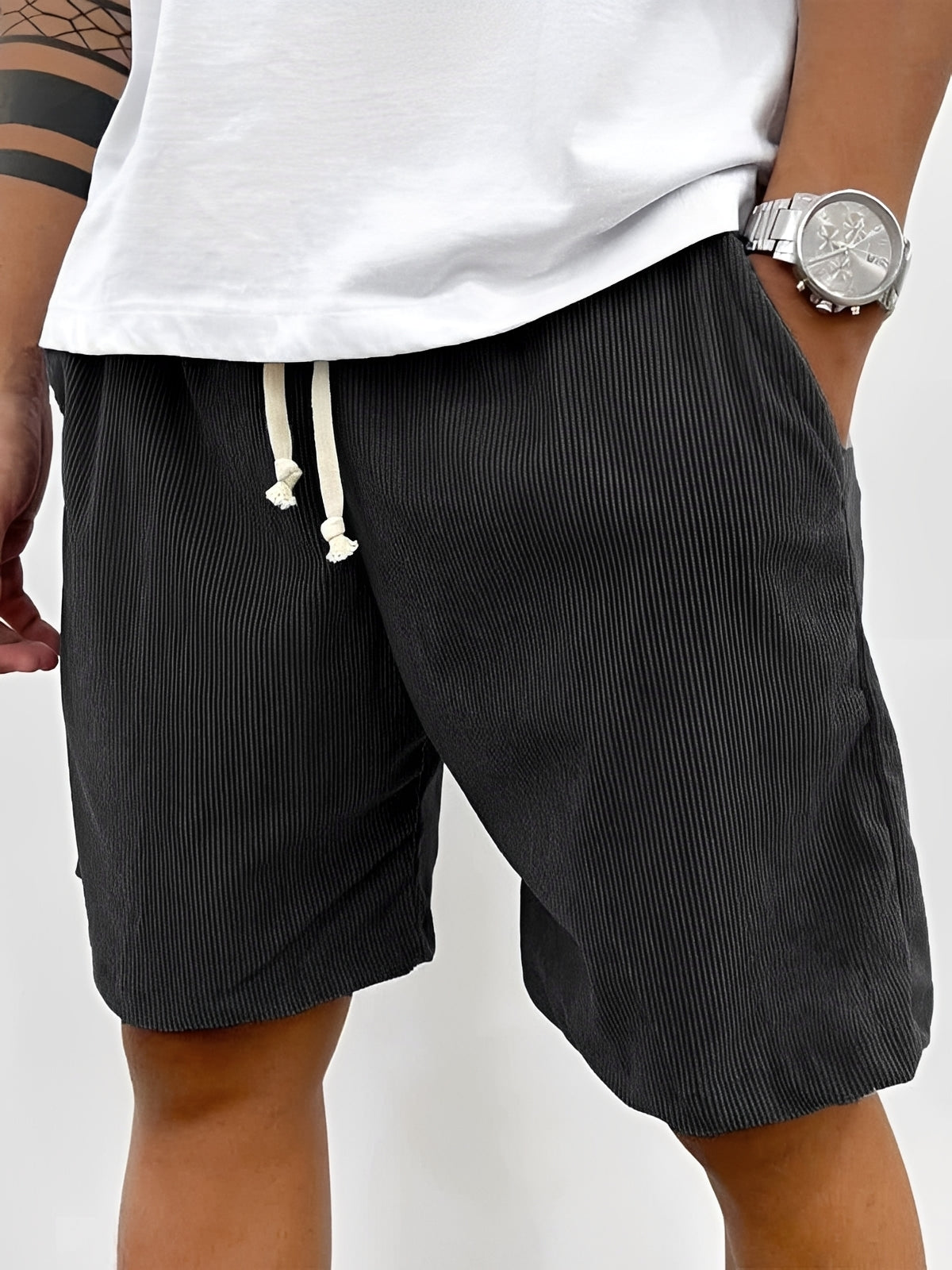 Roger - Relaxed Fit Drawstring Shorts