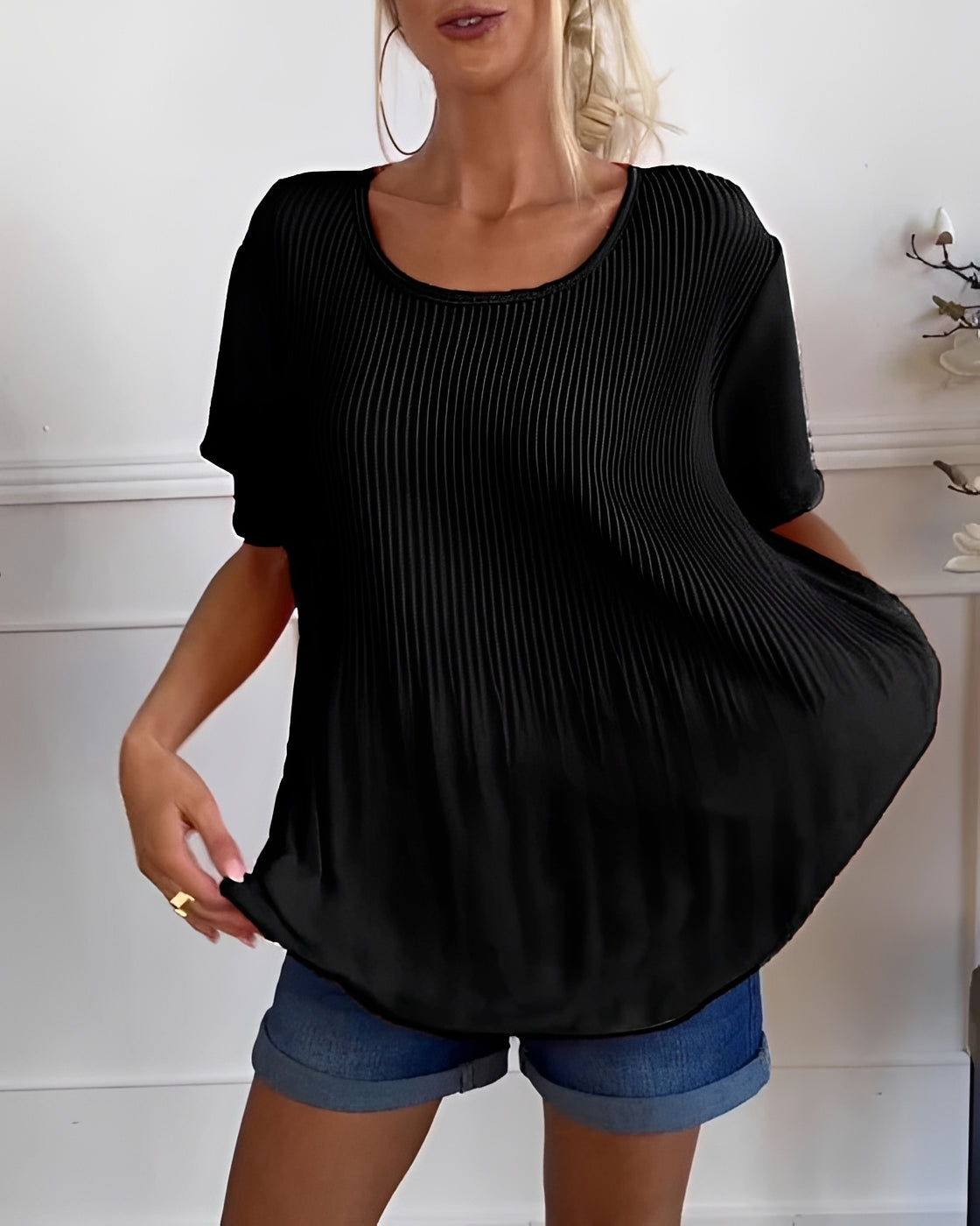 Faye - Loose-Fit Top with Pleats