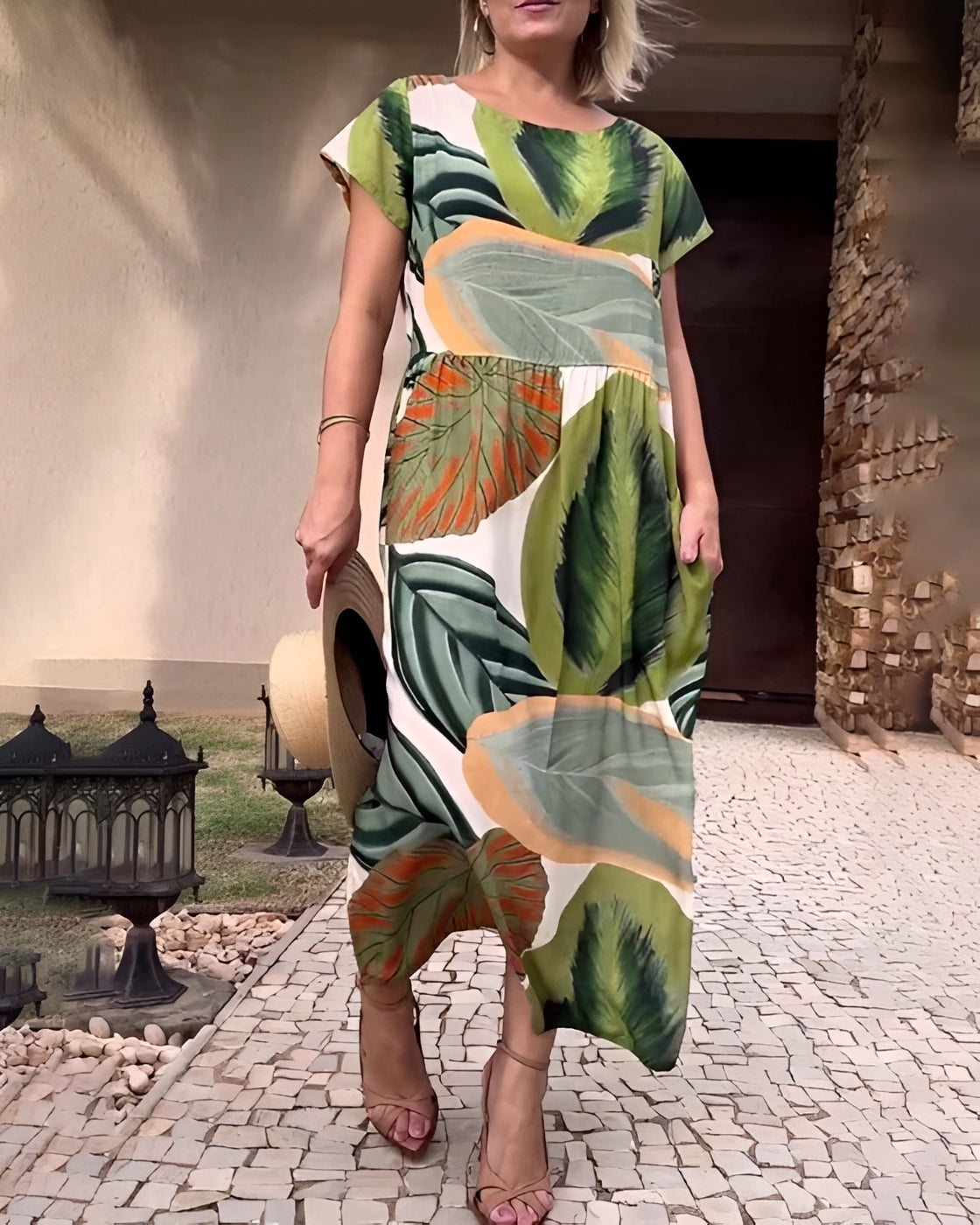 Sami - Stylish Short Sleeve Slit Dress