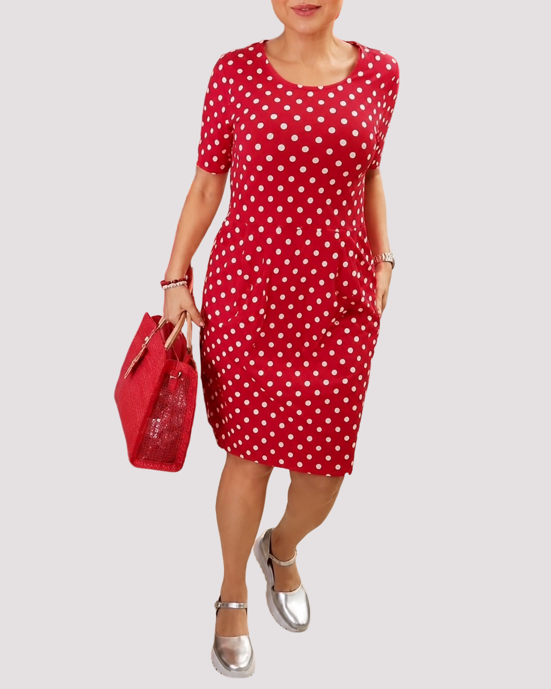 Carolyn - Easygoing Dotted Dress