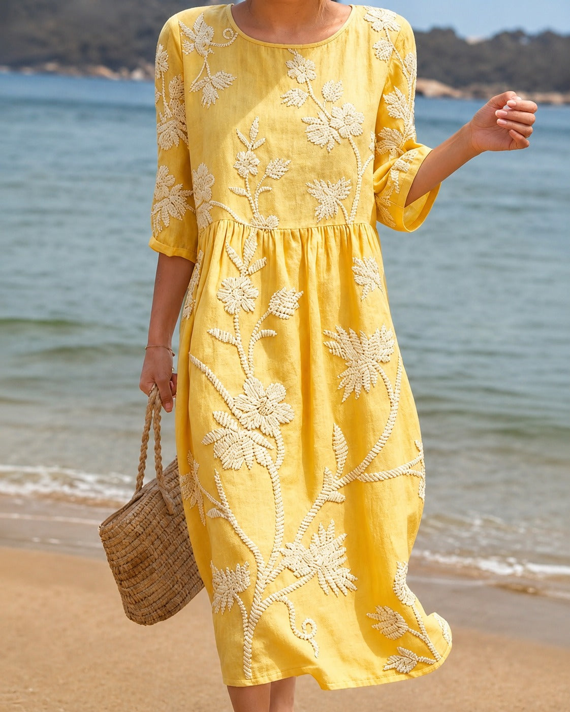 Teresa - Trendy Embroidered Midi Dress