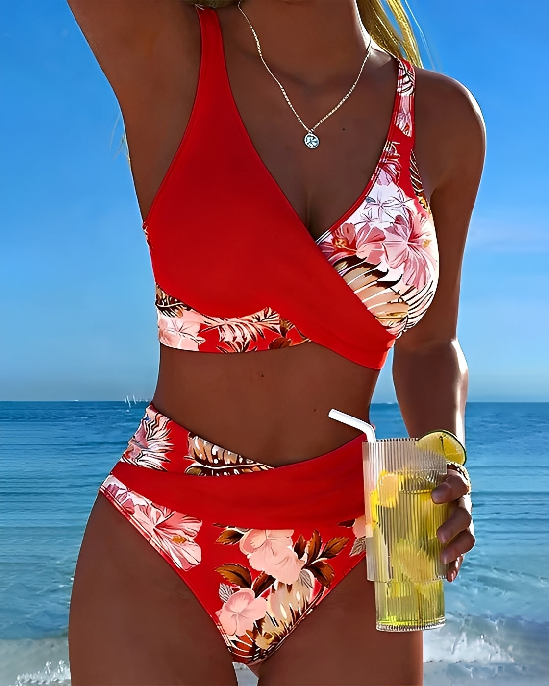 Eleri - Stylish Floral Swimsuit