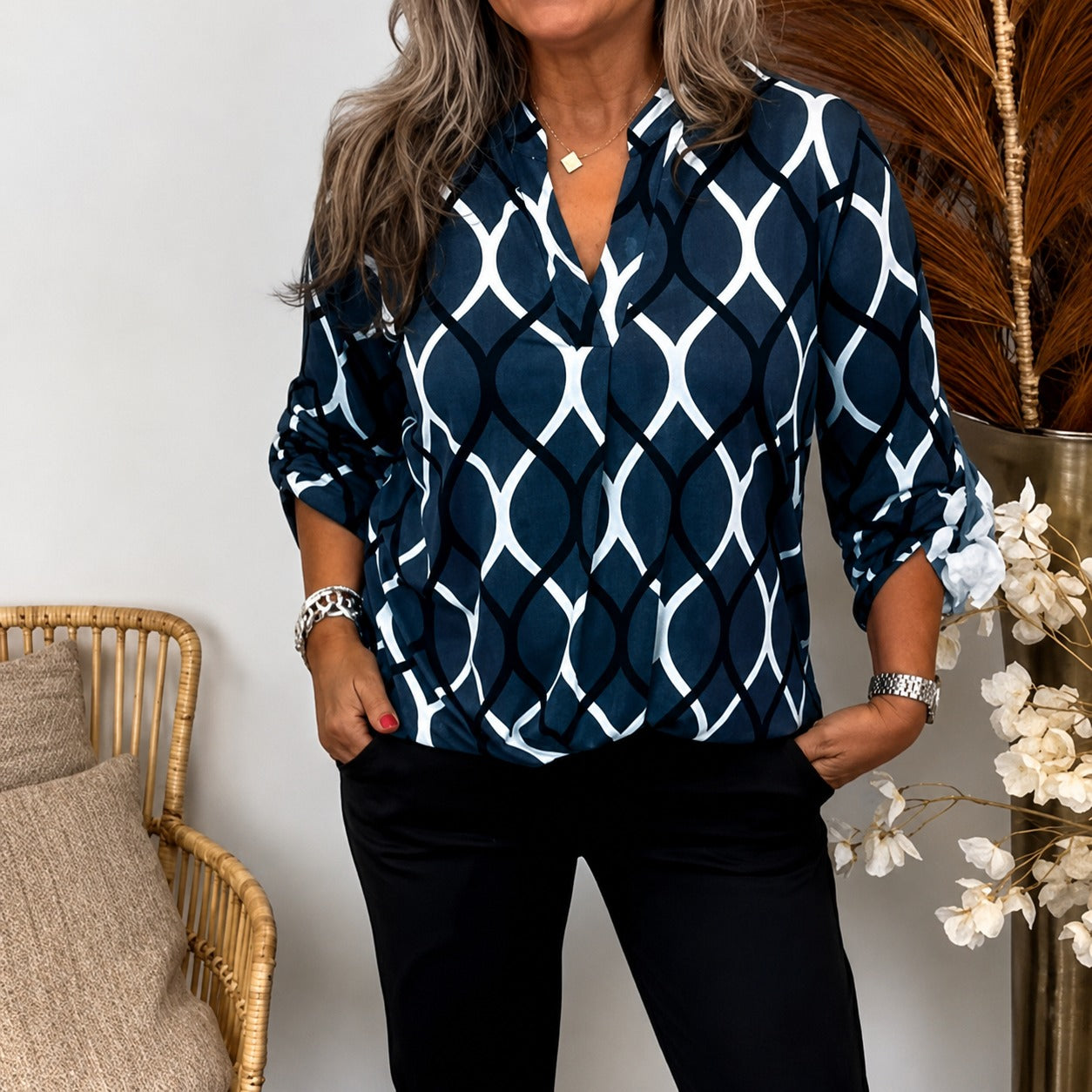 Nikhil - Easygoing Long-Sleeved Top