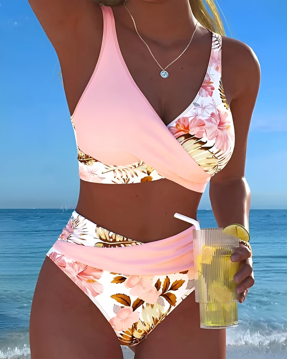 Eleri - Stylish Floral Swimsuit