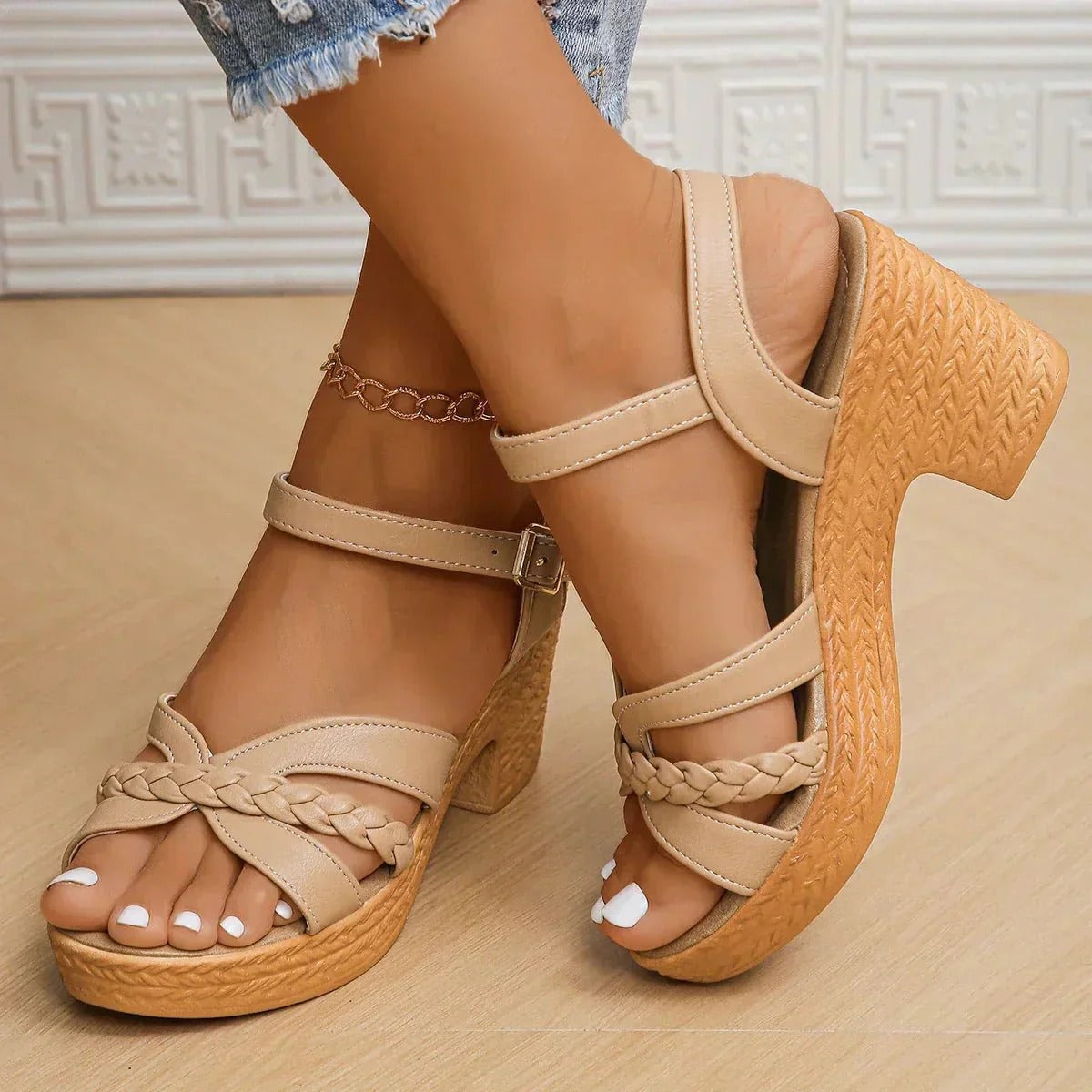 Ffion - Trendy Thick Sandals