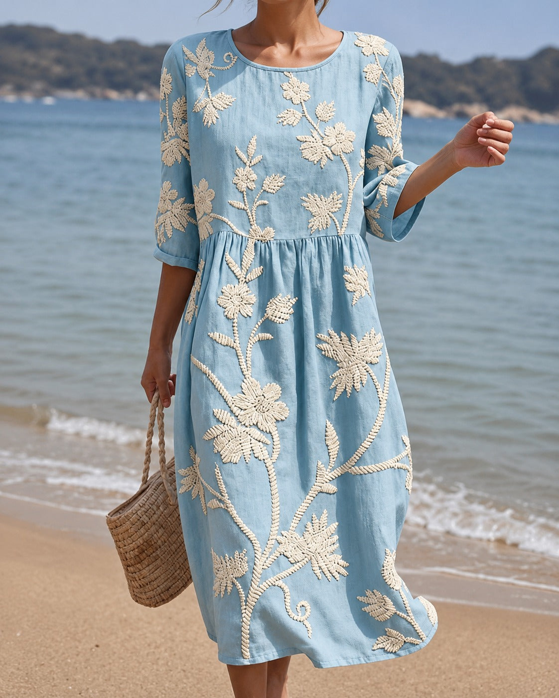 Teresa - Trendy Embroidered Midi Dress