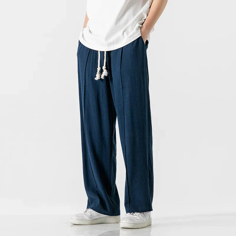 Ezra - trousers featuring an elastic waistband